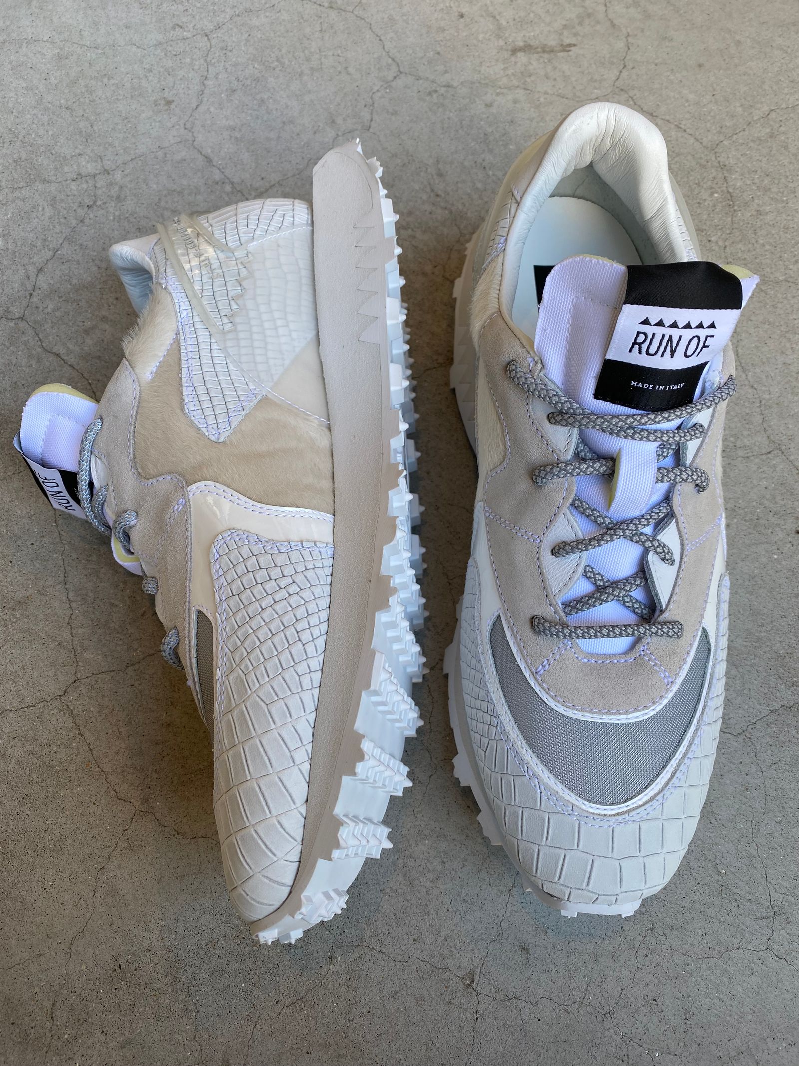 WHITE  MAMBA  jl