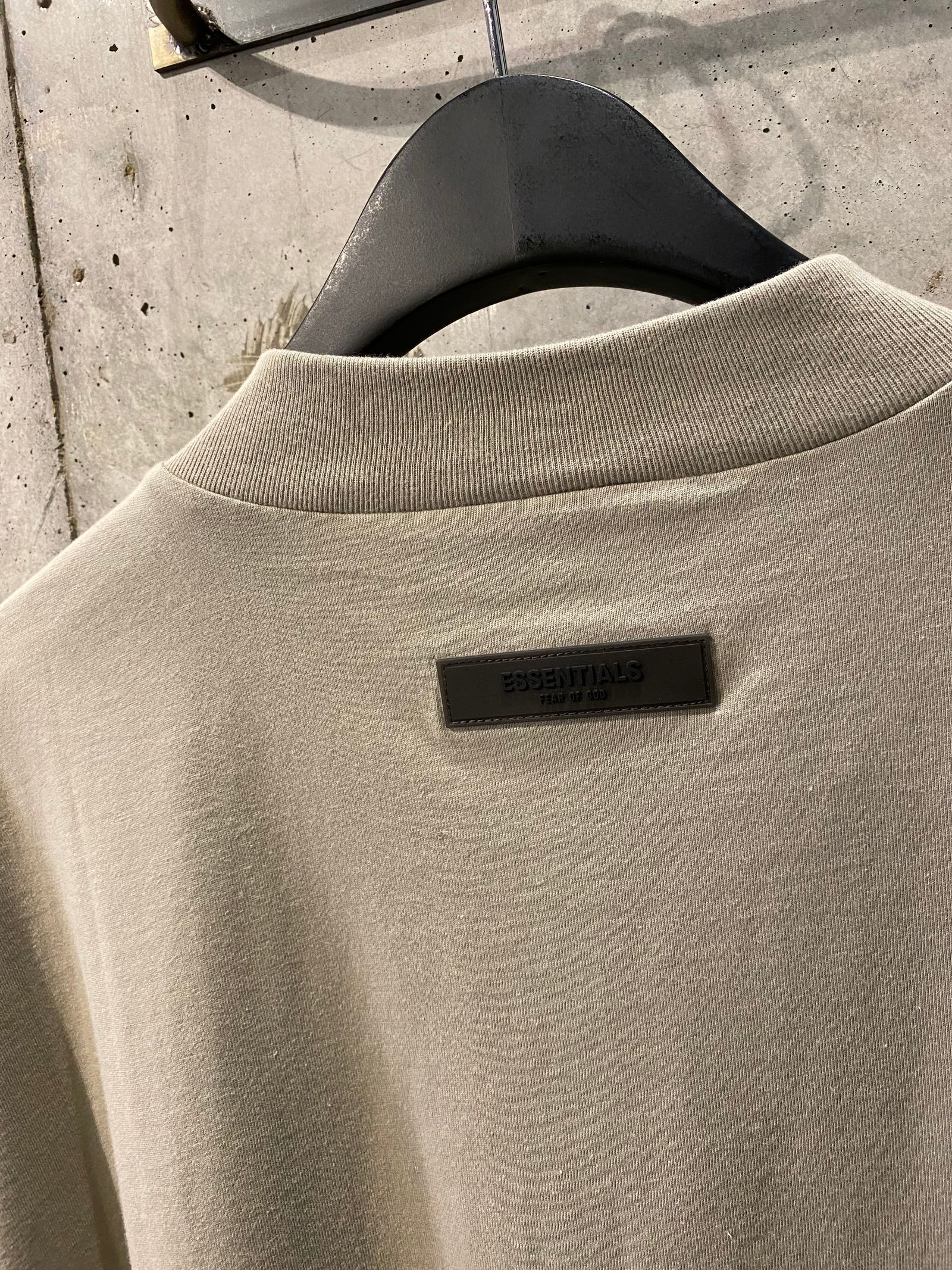 ESSENTIALS  Tshirt(SEAL)
