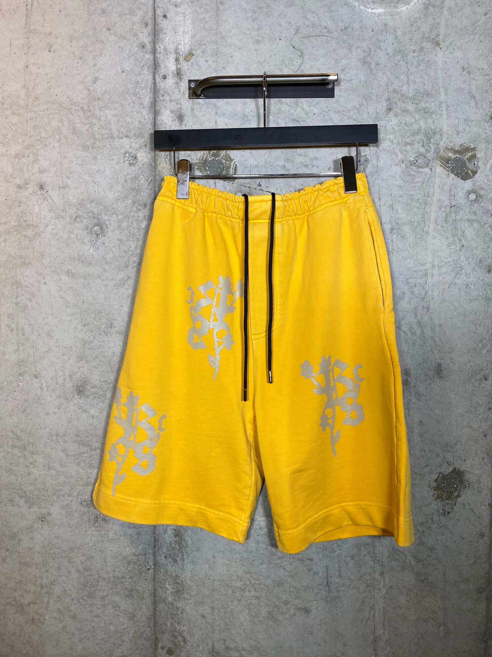FLEECE SHORT PANT/FLOWER YELLOW