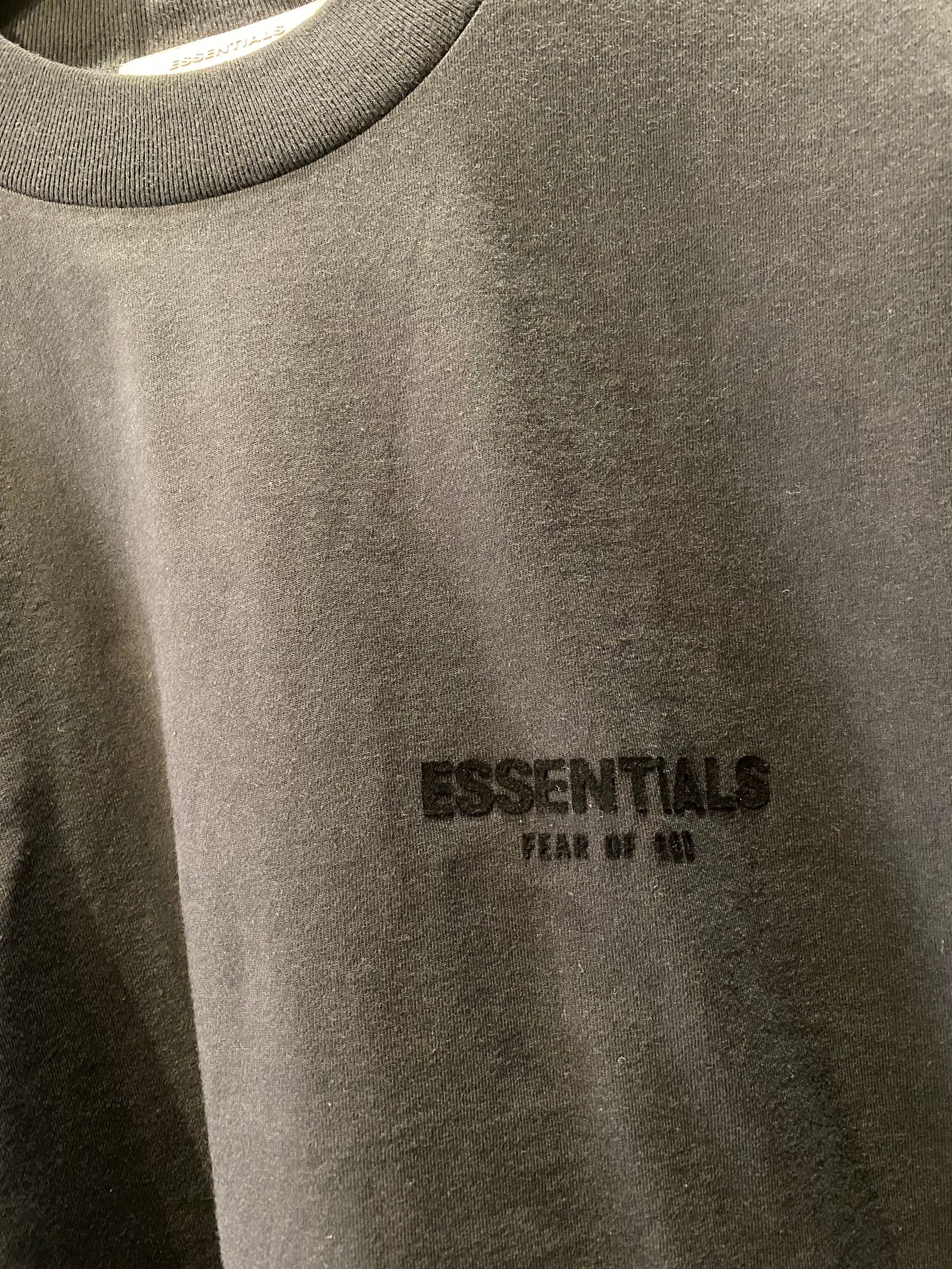 ESSENTIALS L/S Tshirt(STRETCH LIM)