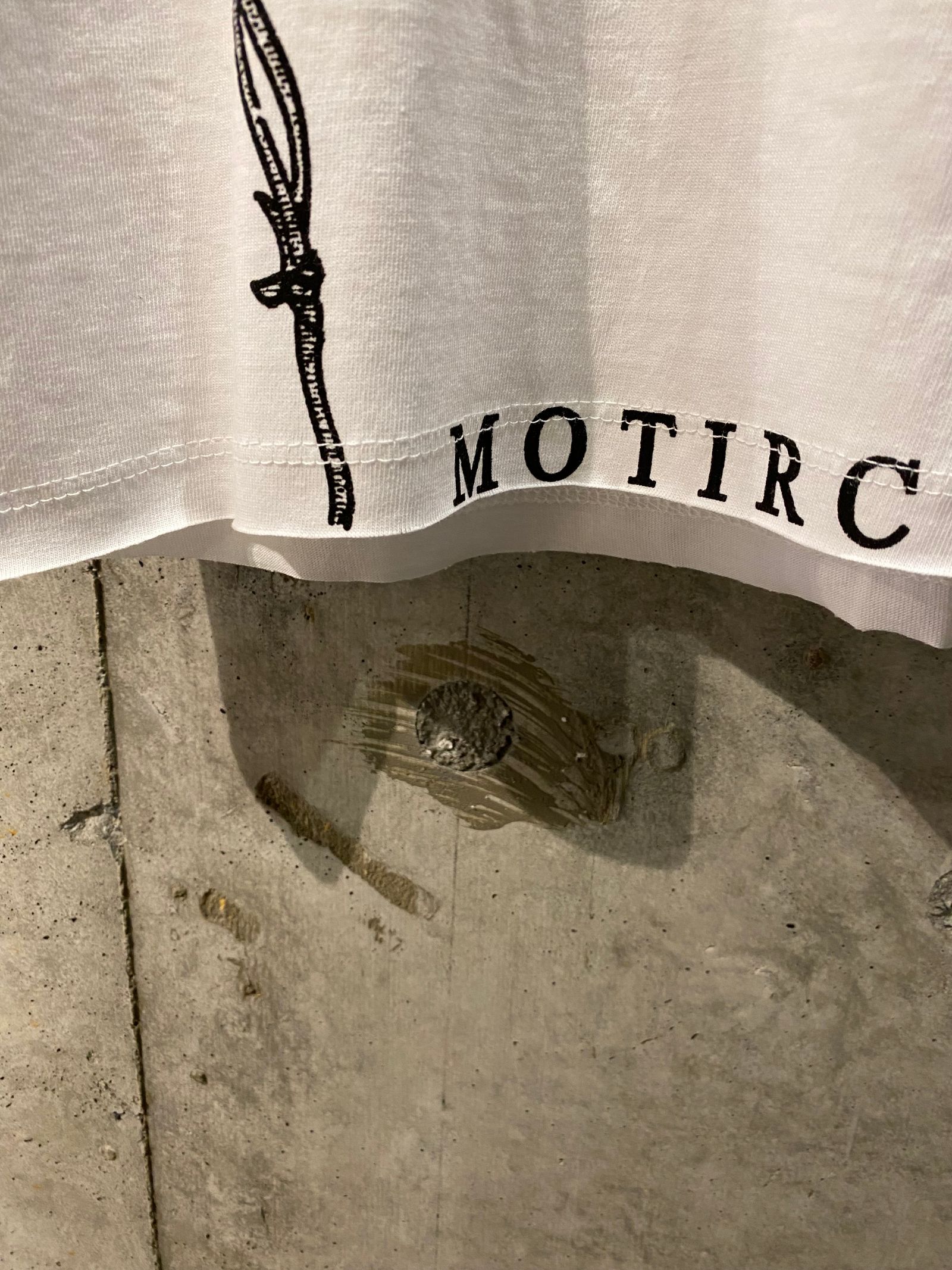 ショート丈TEE/white