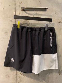 SY32 Shorts / black