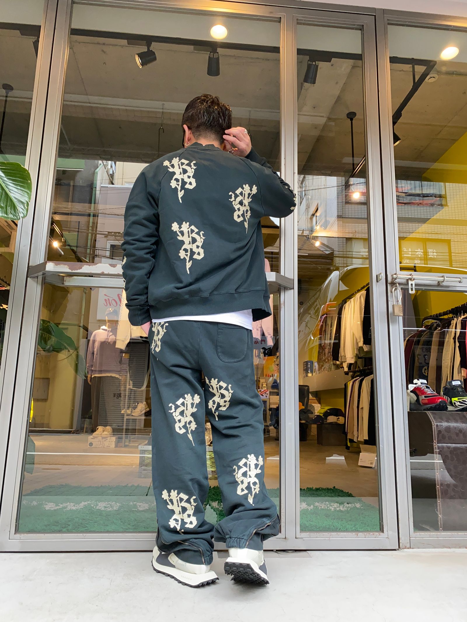 FLEECE ZIPPED PANTS/FLOWER BLACK