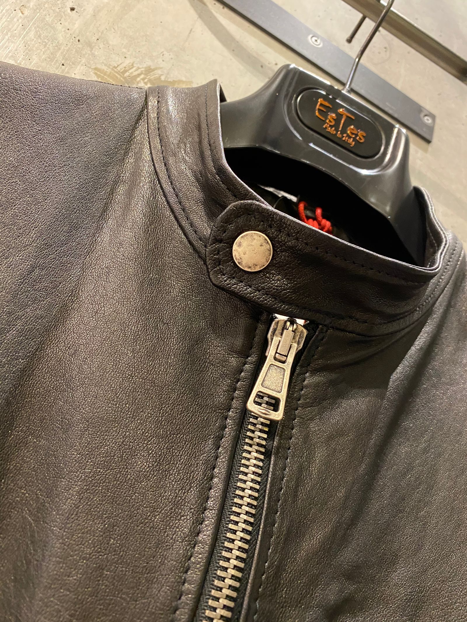 ESTES/Black