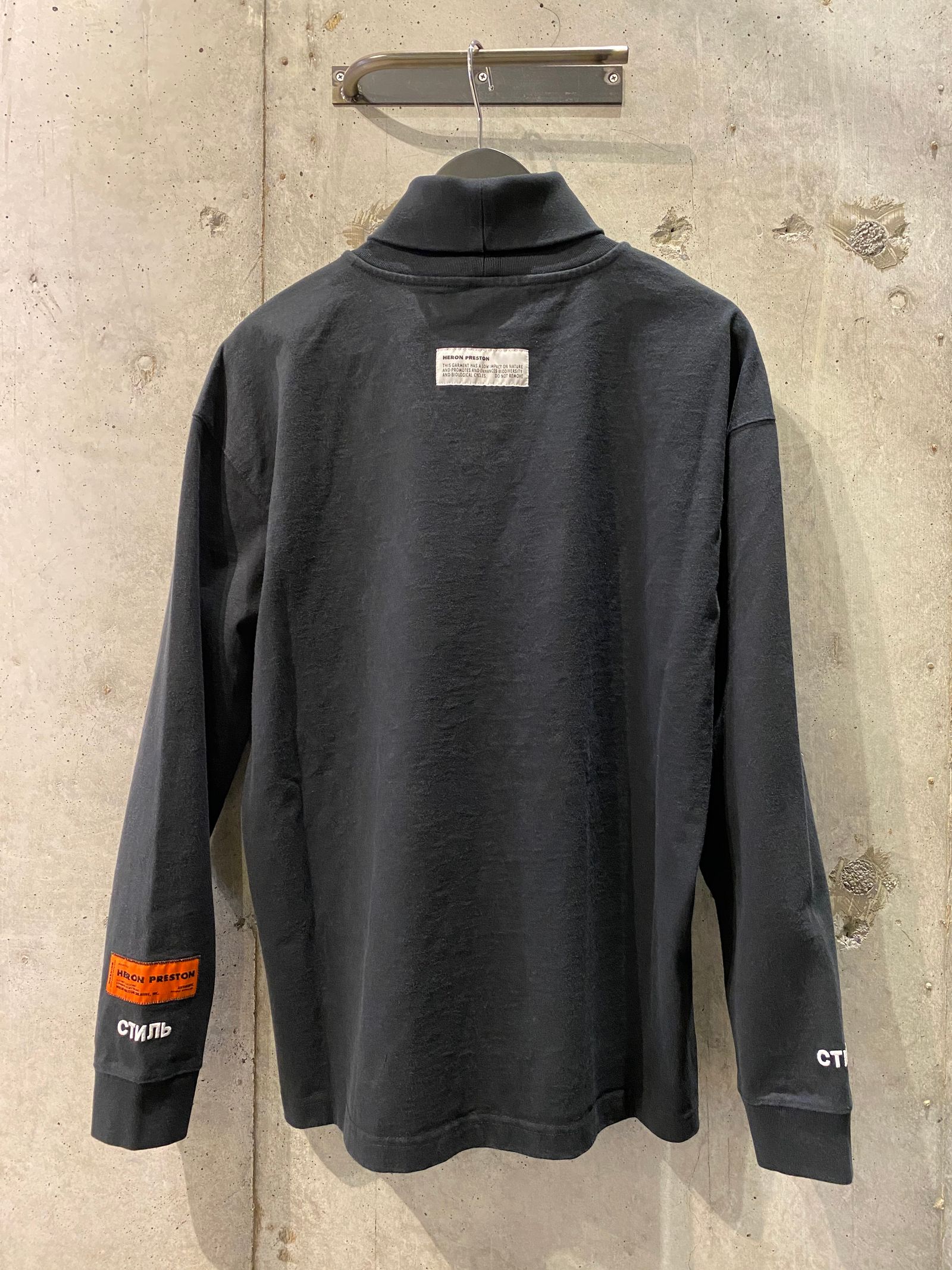 HERON PRESTON-turtleneck
