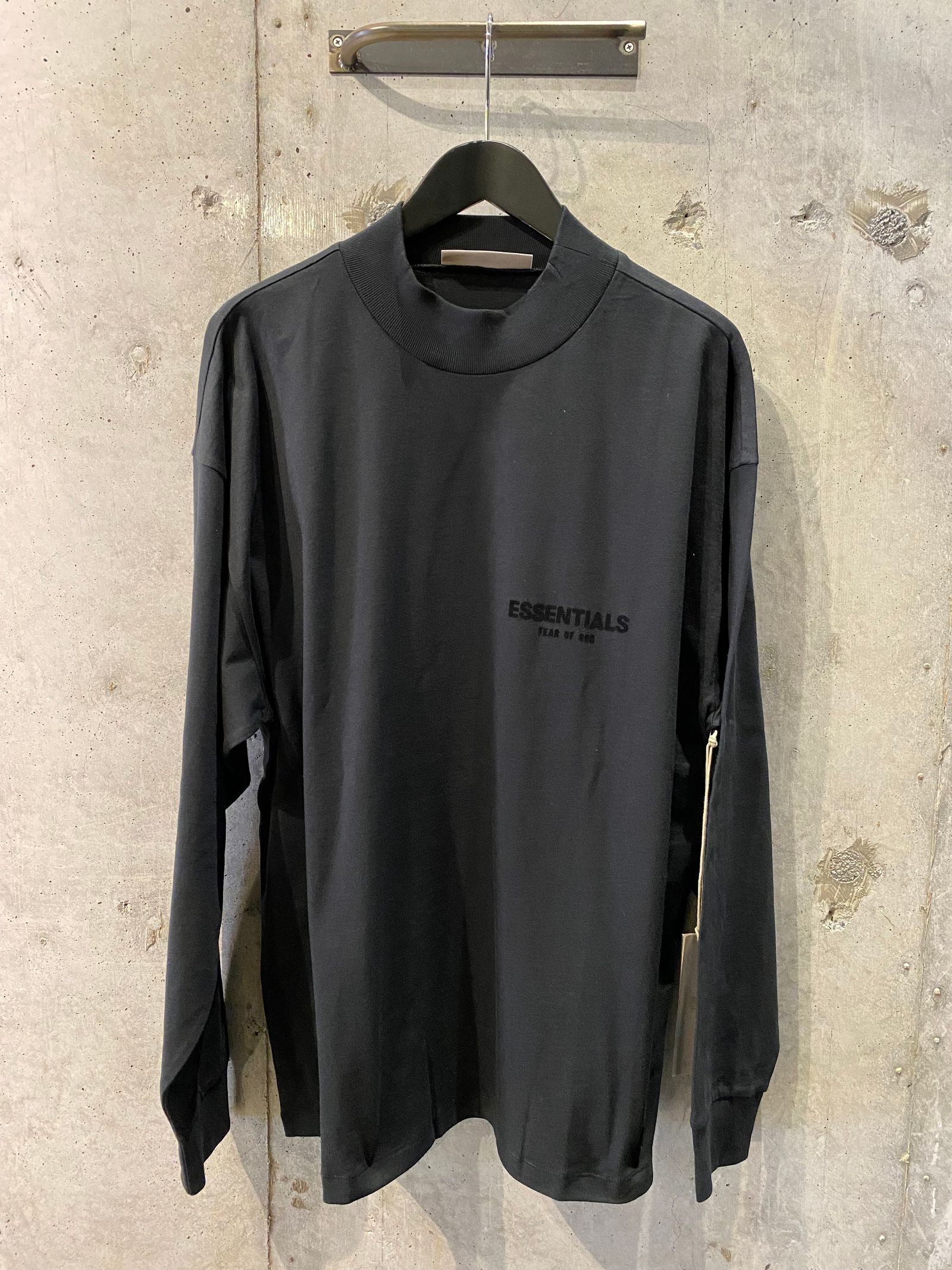 ESSENTIALS L/S Tshirt(STRETCH LIM)