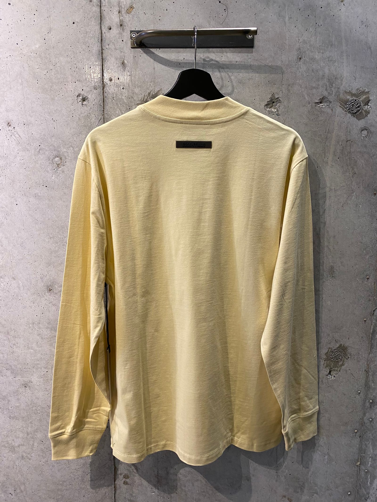 ESSENTIALS LONG Tshirt / GARDEN GLOV
