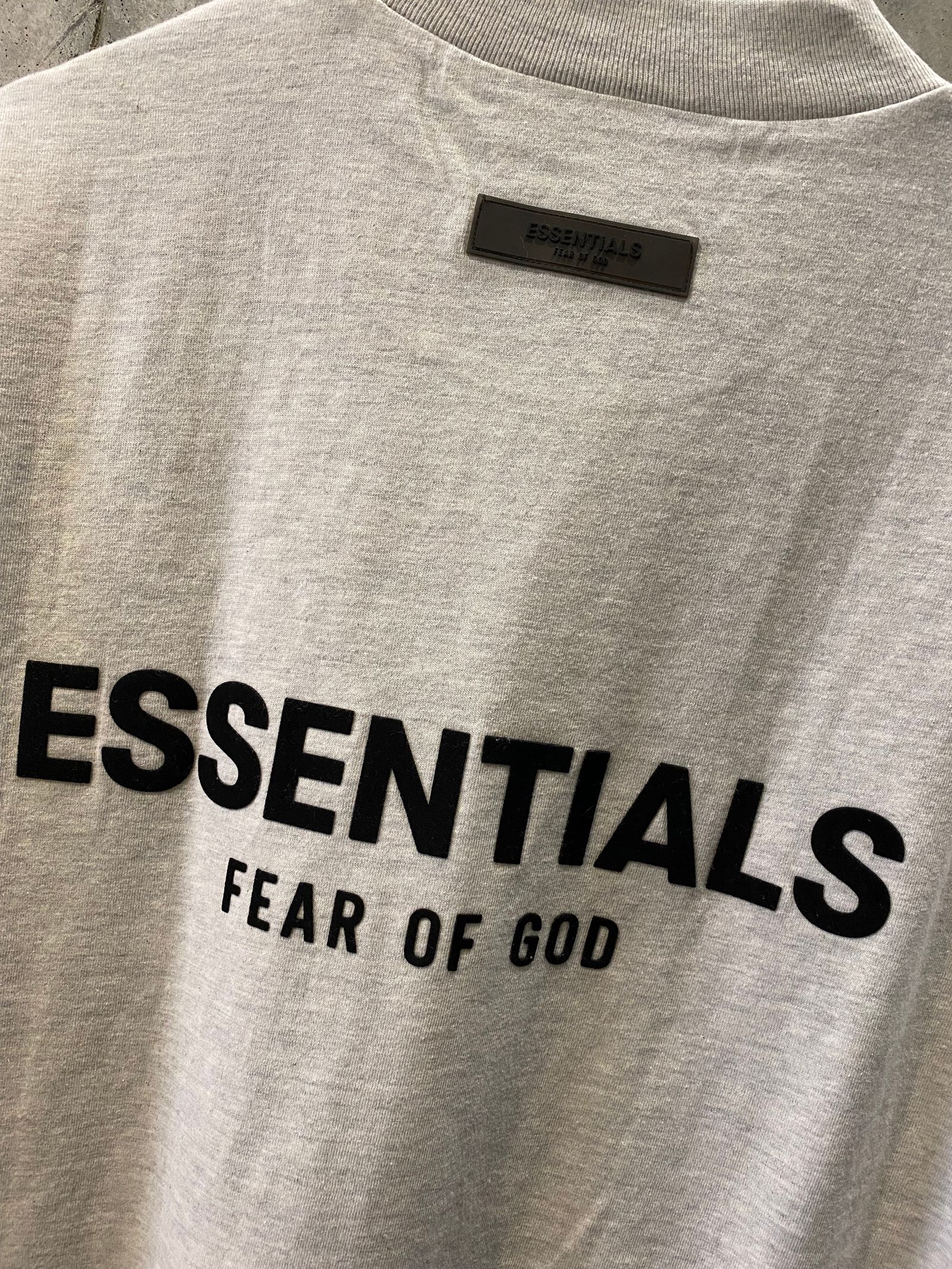 FOG ESSENTIALS - ESSENTIALS Tshirt(LIGHT OATME) | R and