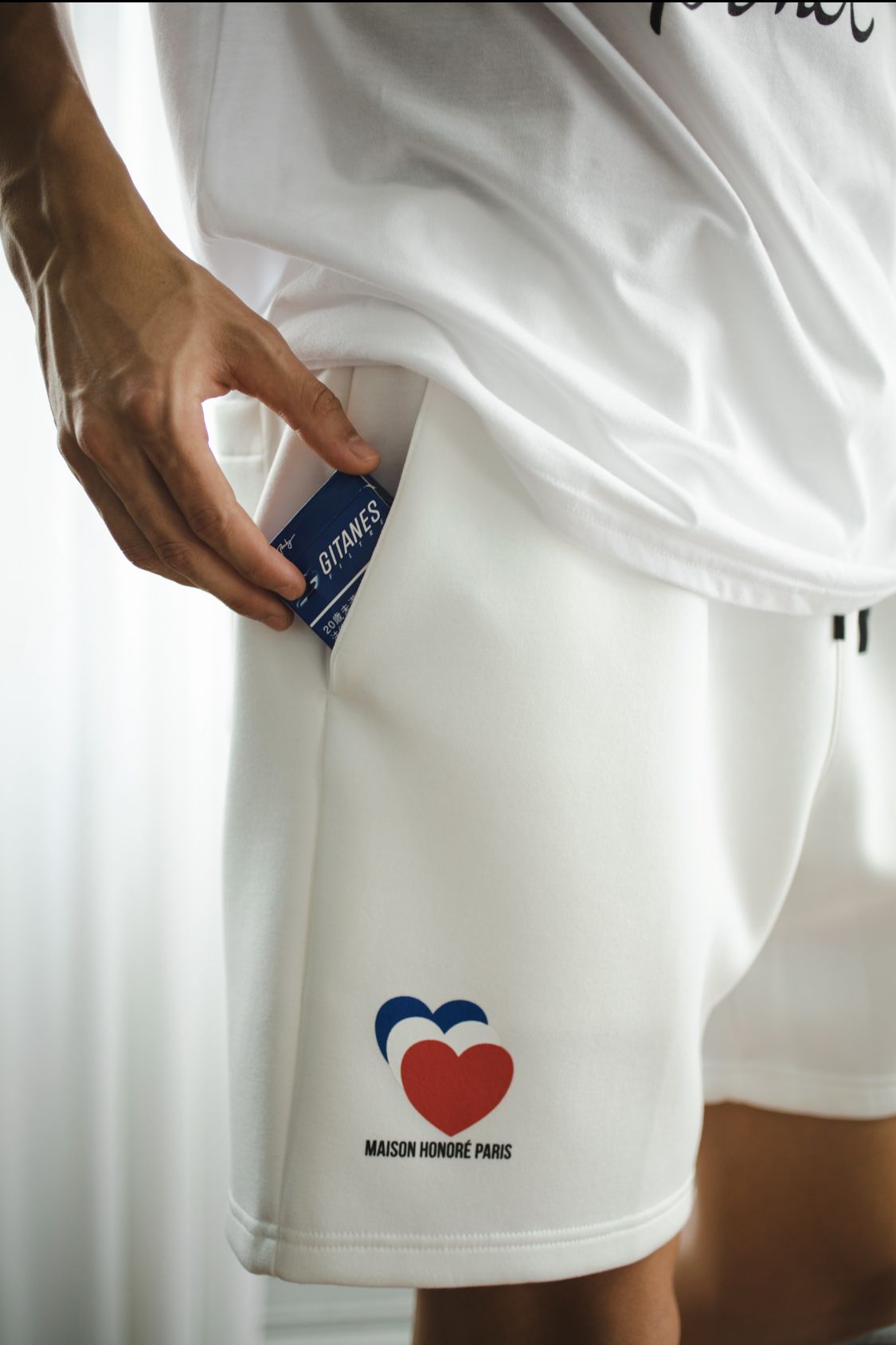 Raphael Cardboard Half Pants / White