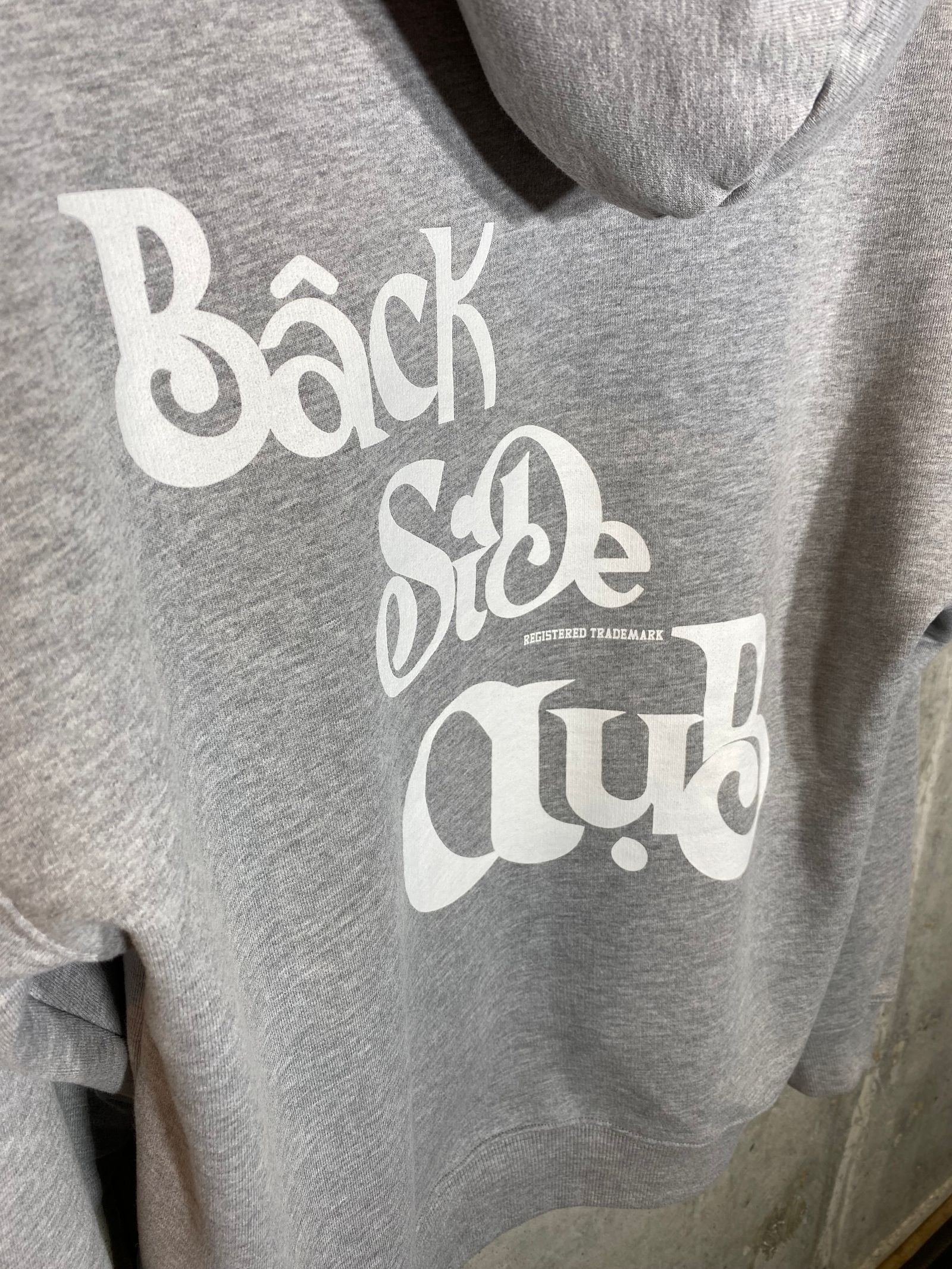 BACK LOGO HOODIE/gray