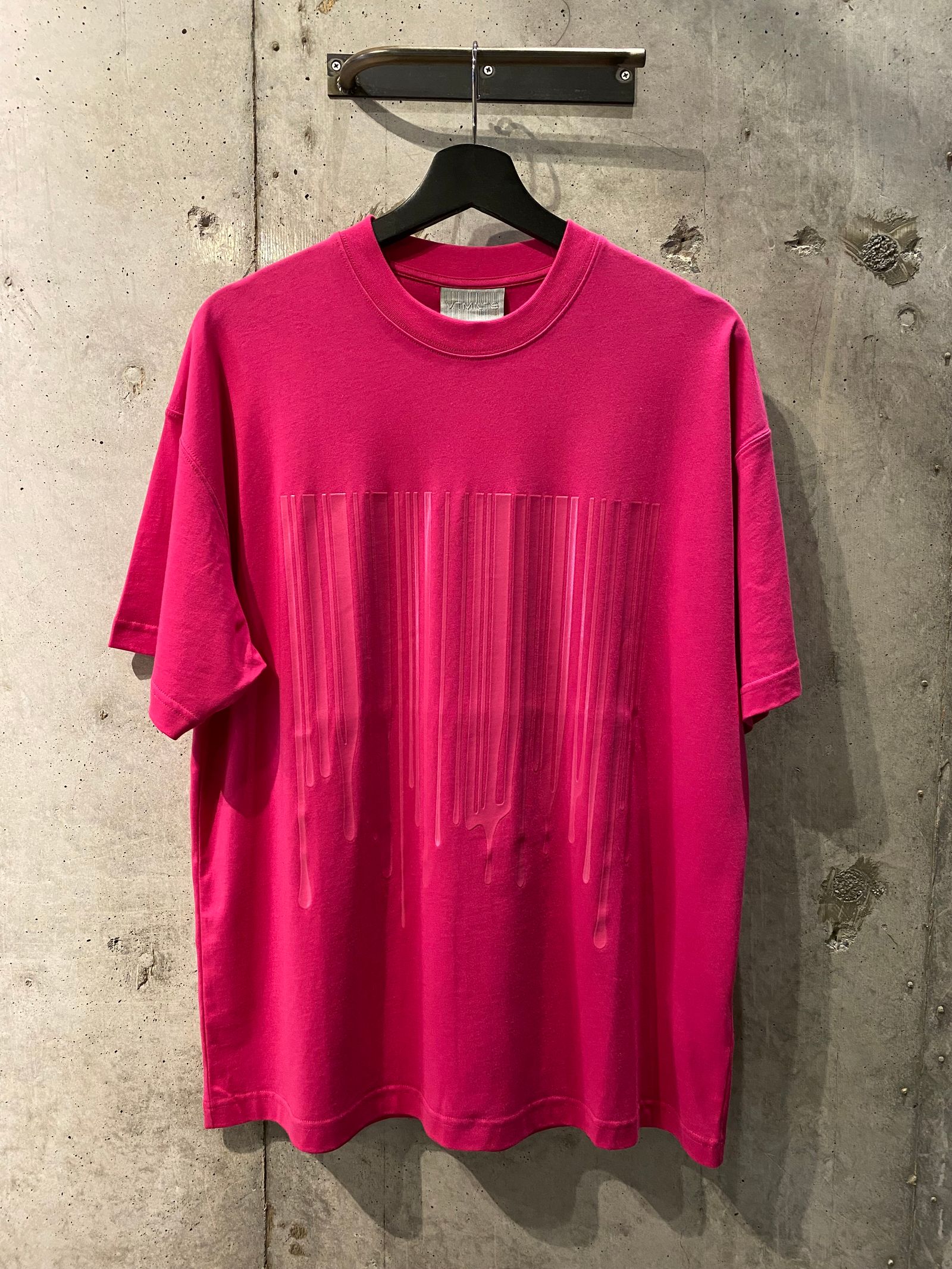 Tシャツ/カットソー(半袖/袖なし)ブイティーエムエヌティーエス VTMNTS VL14TR380B フロントロゴ刺繍Tシャツ メンズ XL
