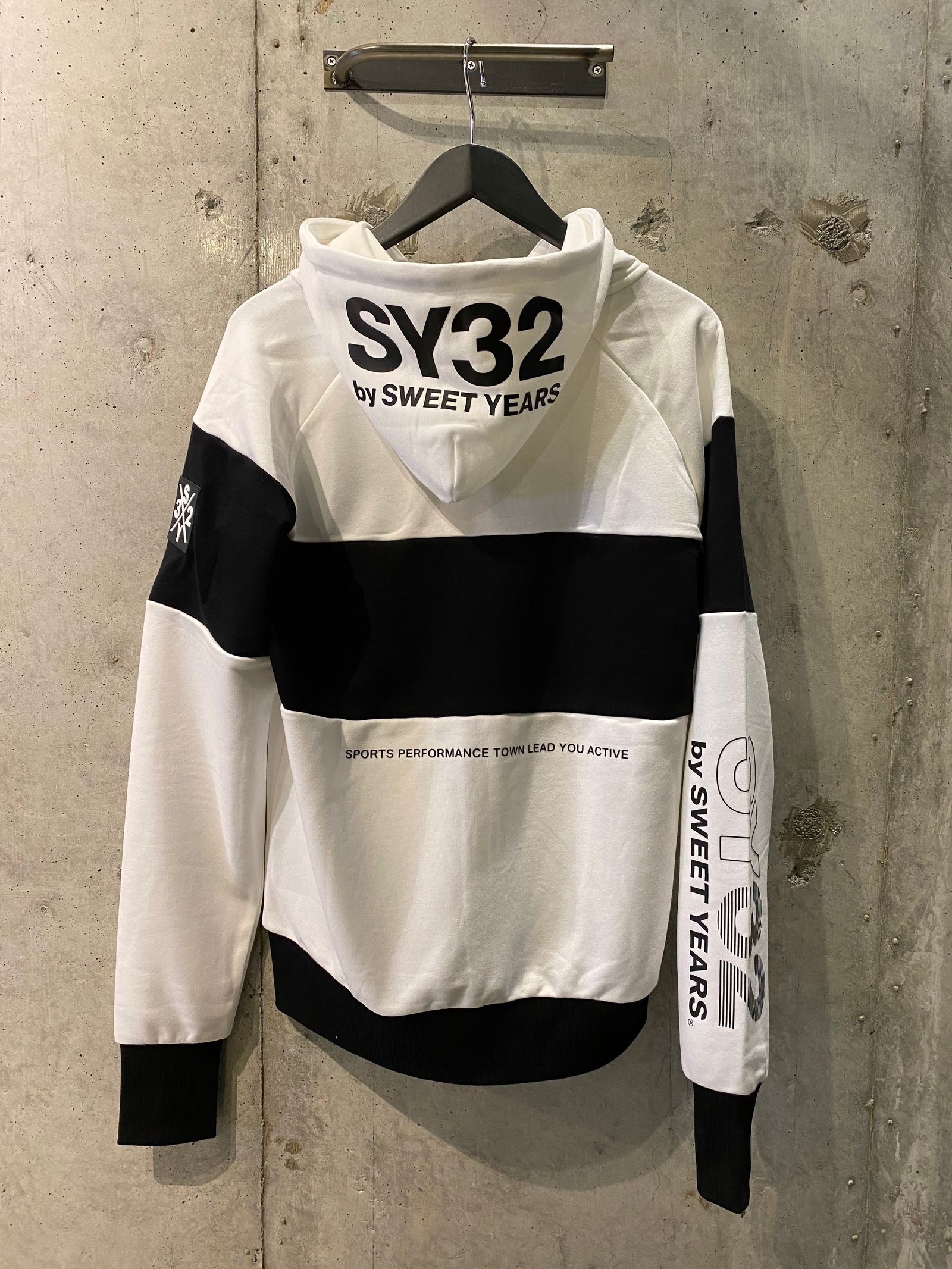 SY32 Border hoodie/WHITE