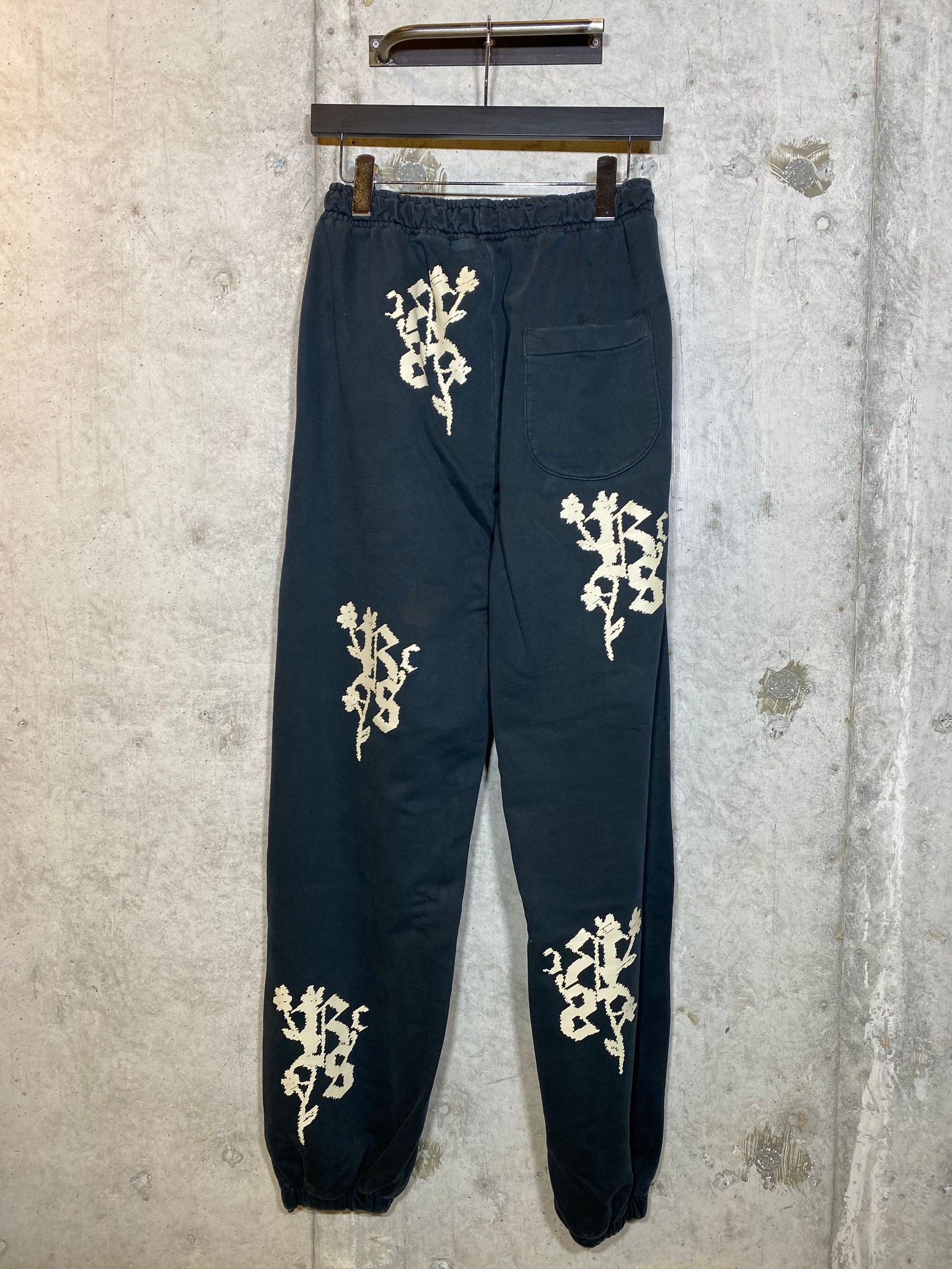 FLEECE ZIPPED PANTS/FLOWER BLACK