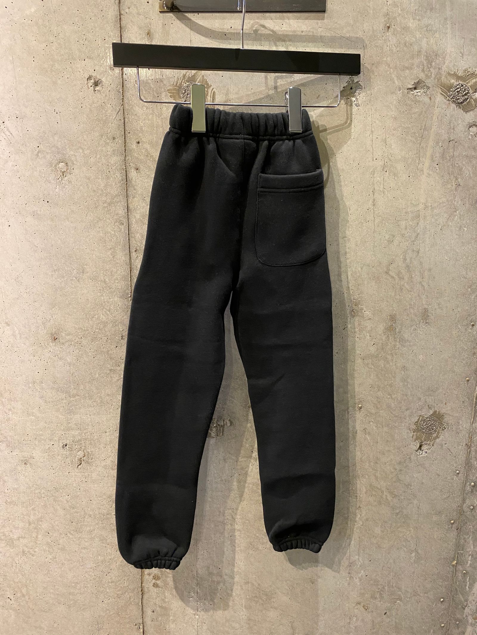 FOG ESSENTIALS SWEAT PANTS (KIDS) /BLACK