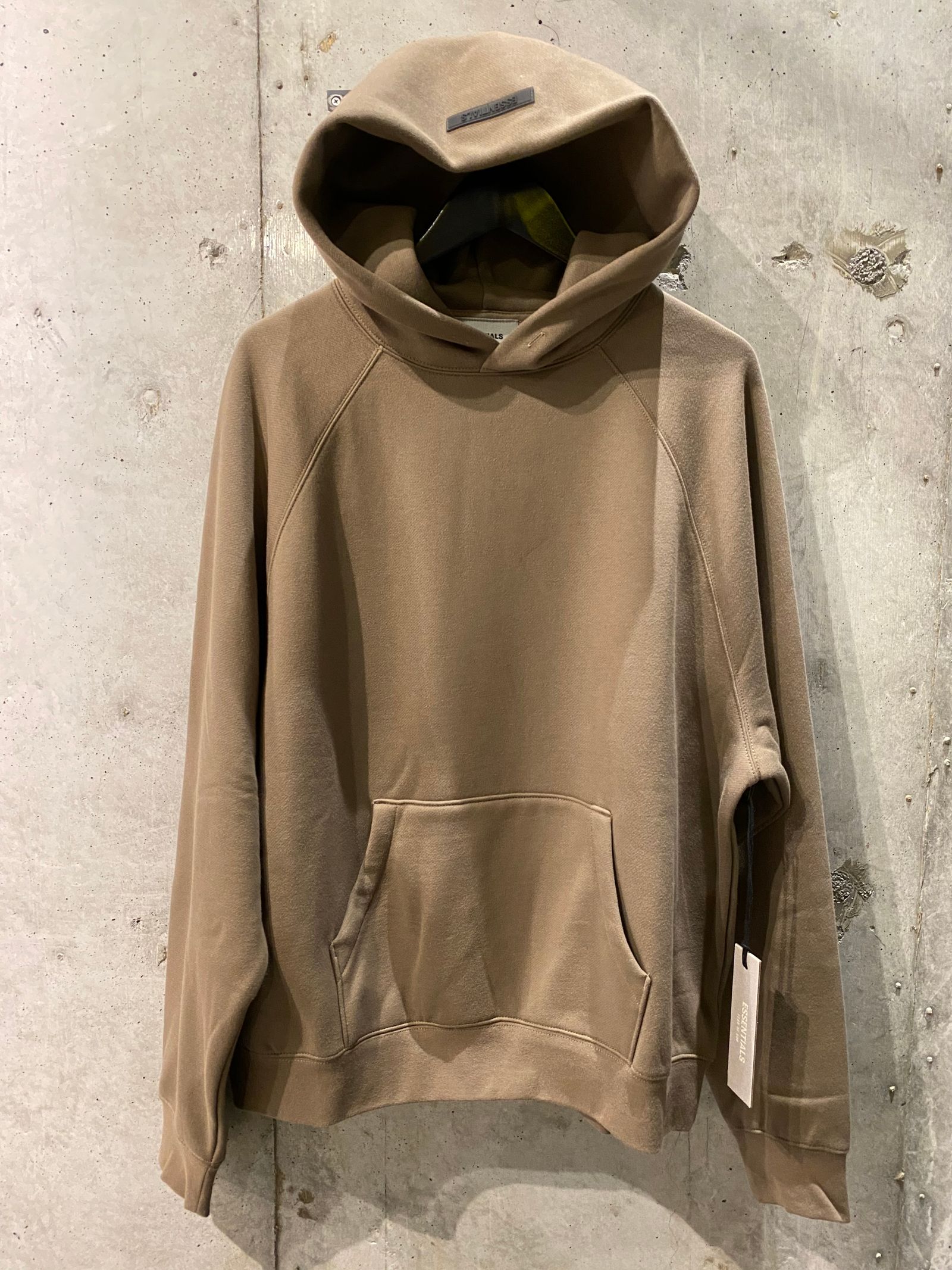 FOG ESSENTIALS PULLOVER HOODIE/harvest