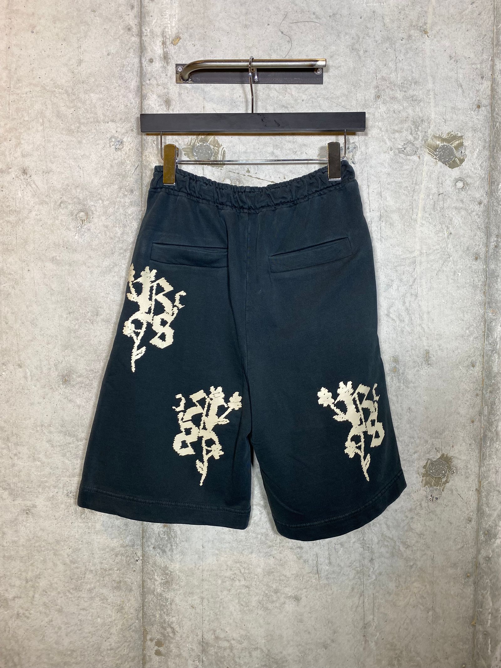FLEECE SHORT PANT/FLOWER BLACK