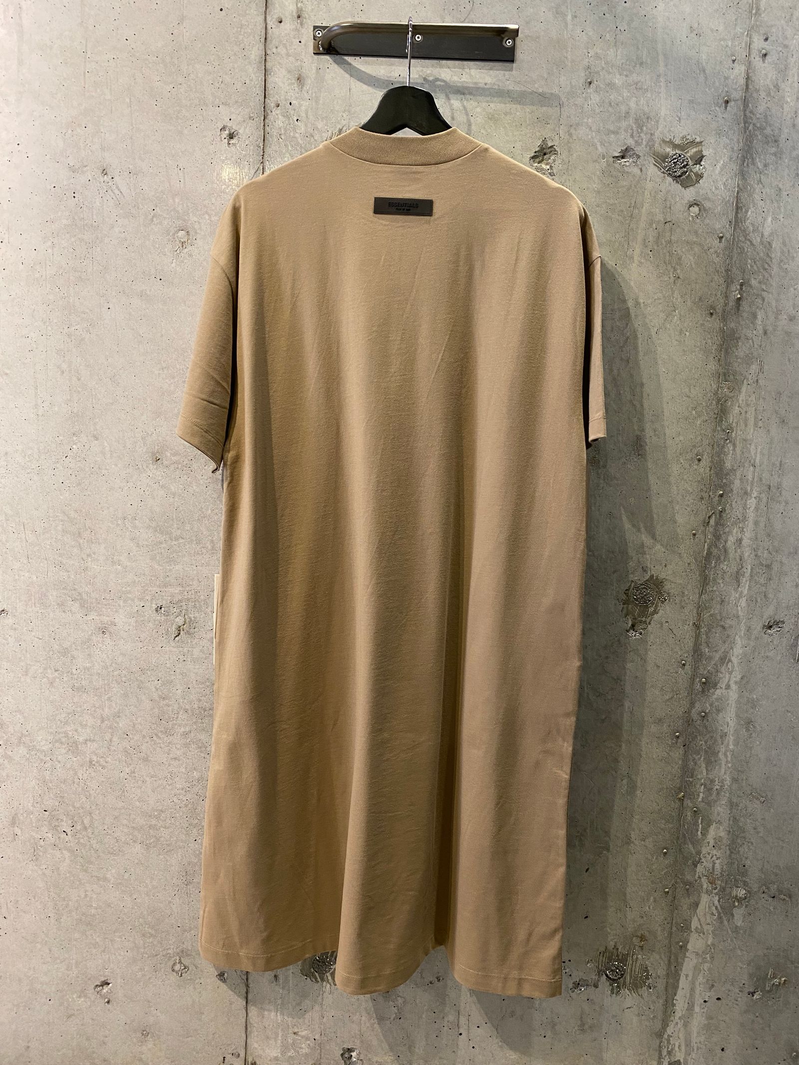 ESSENTIALS one piece