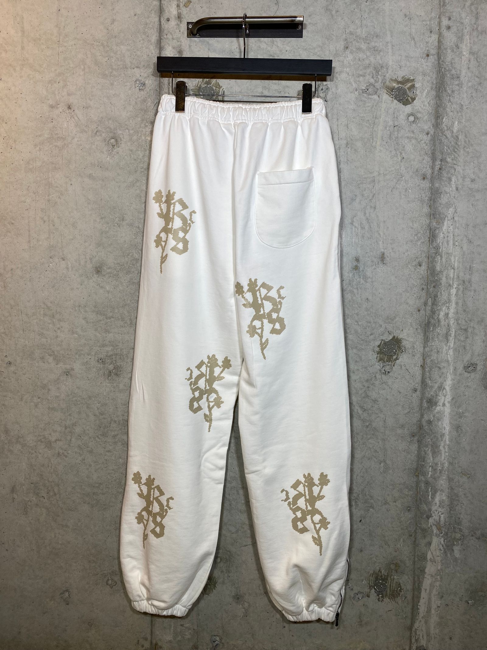 backsideclub - FLEECE ZIPPED PANTS/FLOWER BLACK | R and another 