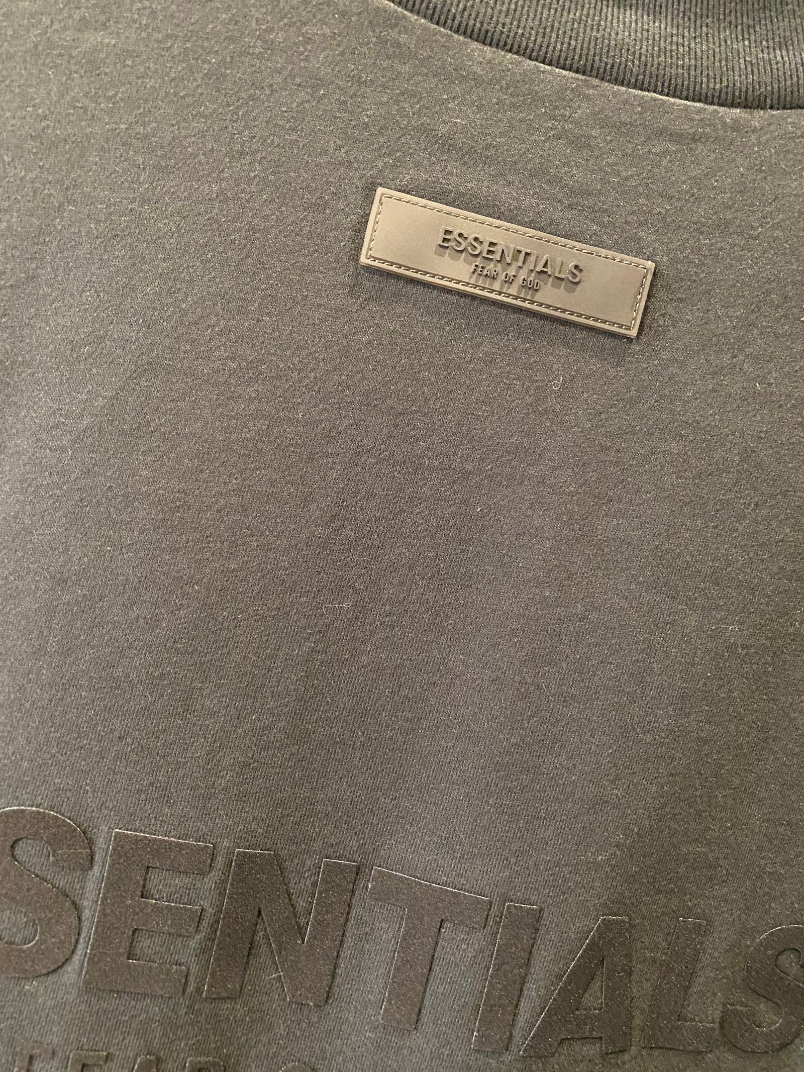 ESSENTIALS Tshirt(BLACK)