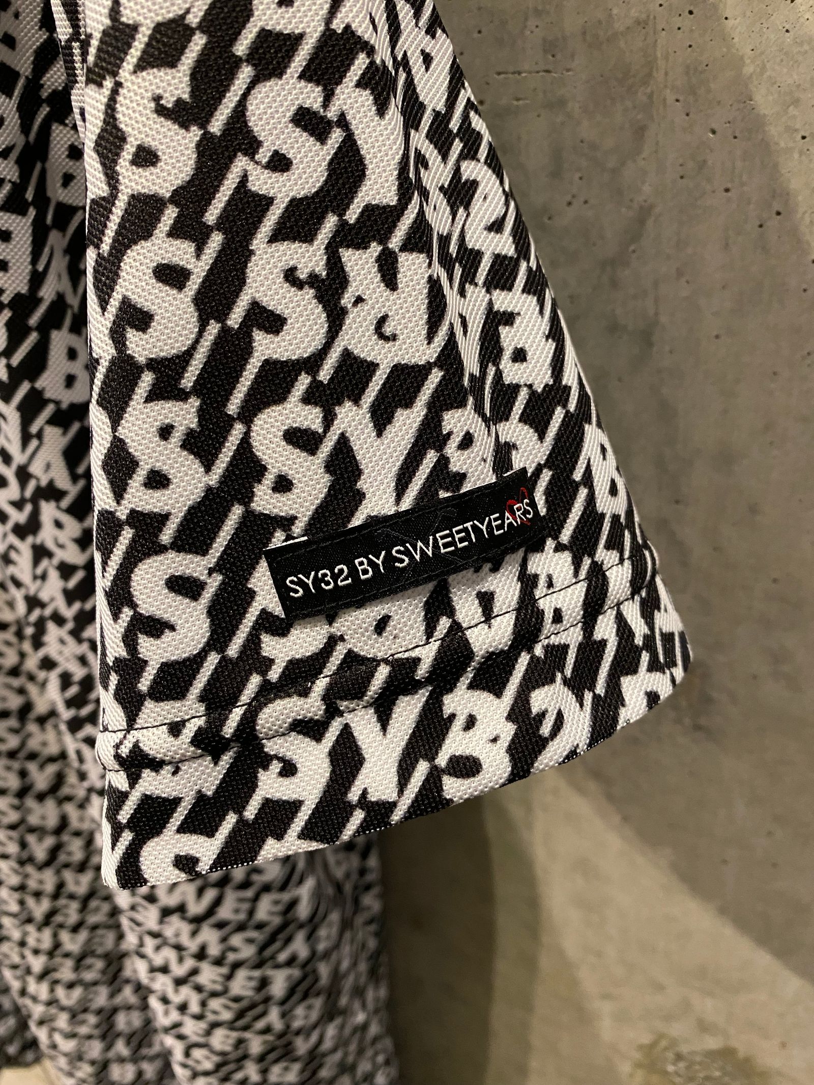 SY32 Polo shirt / BLACK