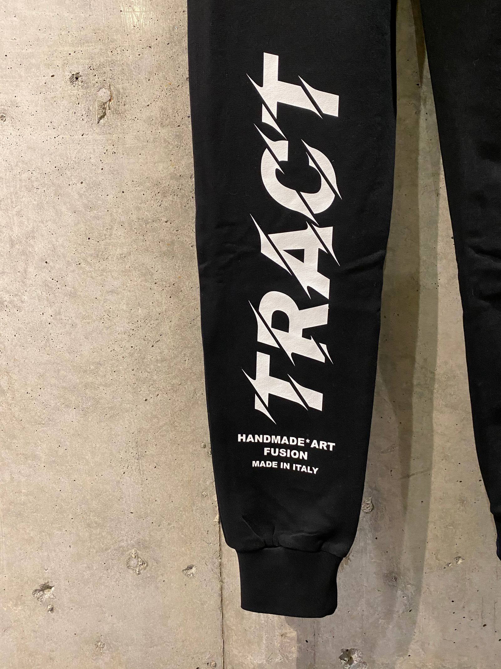 CREATIVITY JOGGING /black white