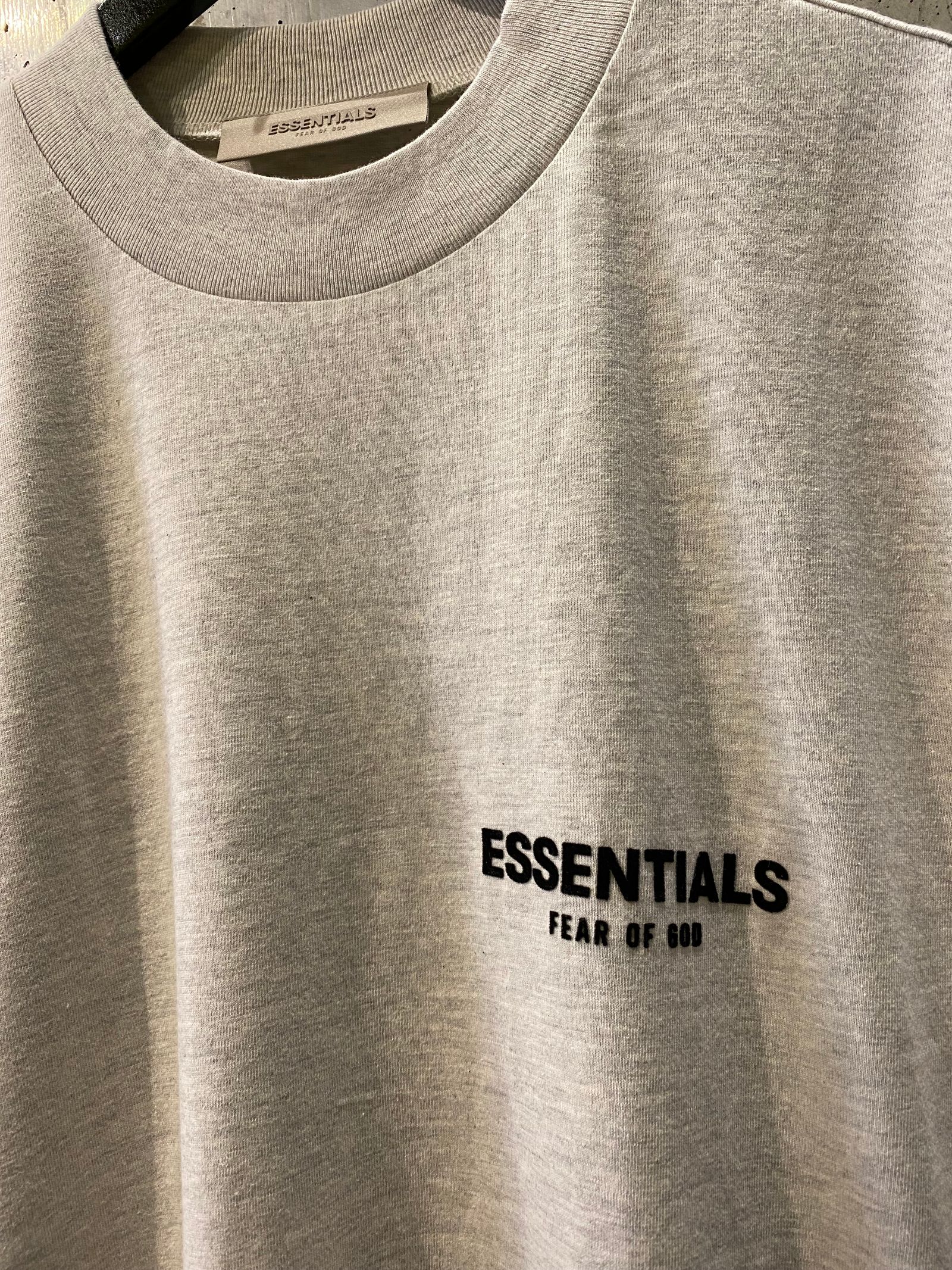 ESSENTIALS Tshirt(LIGHT OATME)