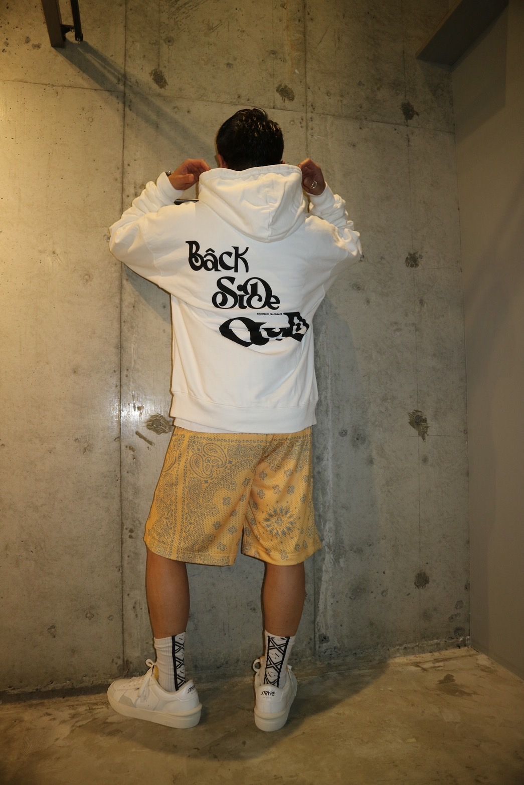 OVERPRINTED BASKET SHORTS/CROCHET YELLOW