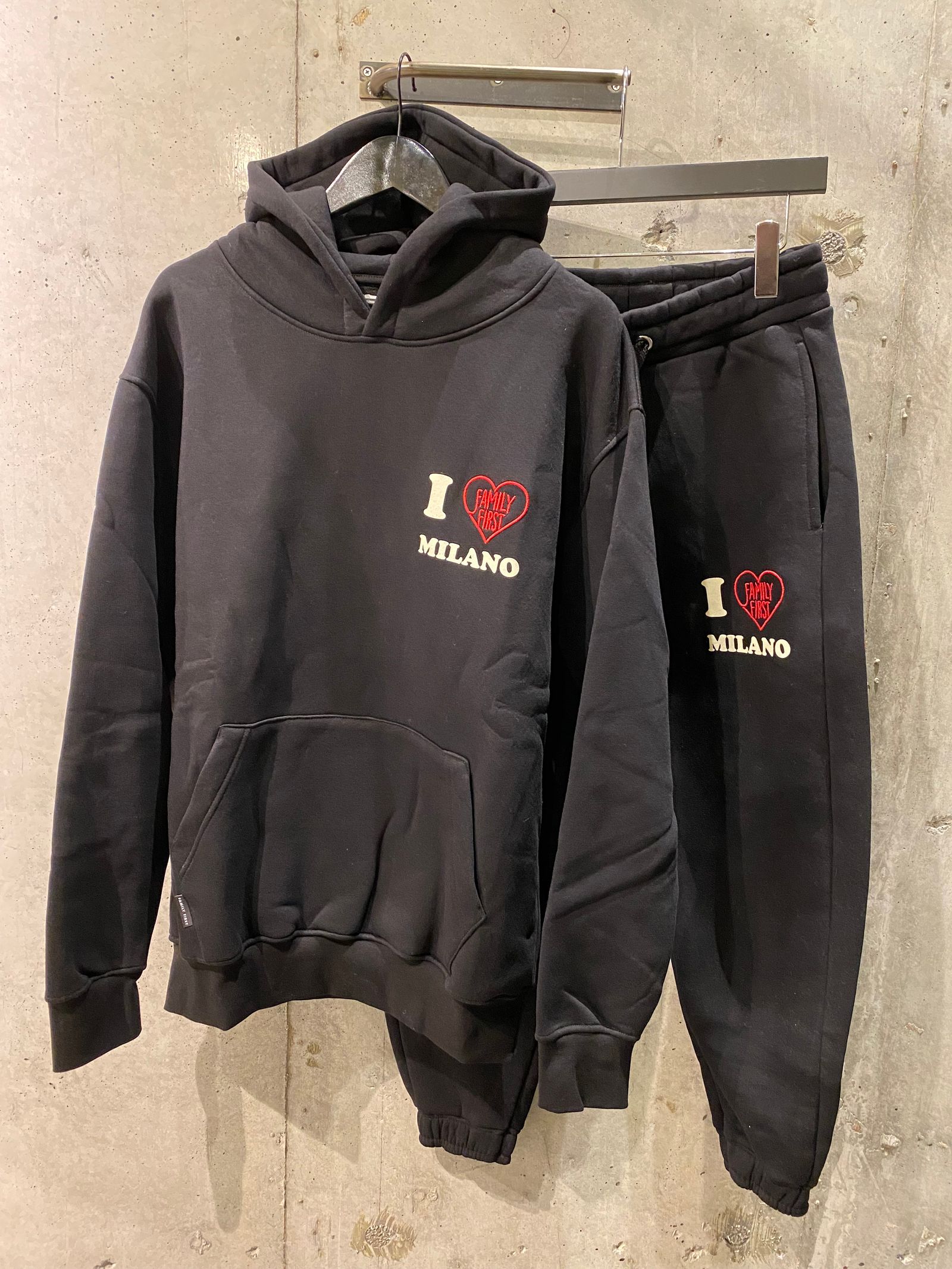 I Love Milano sweat pants / black
