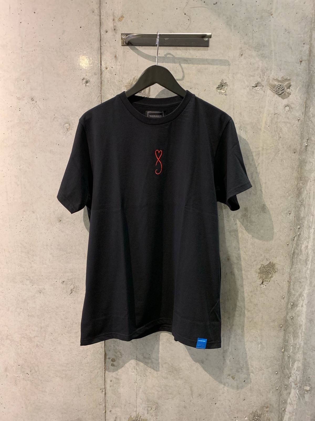 Lily/Black