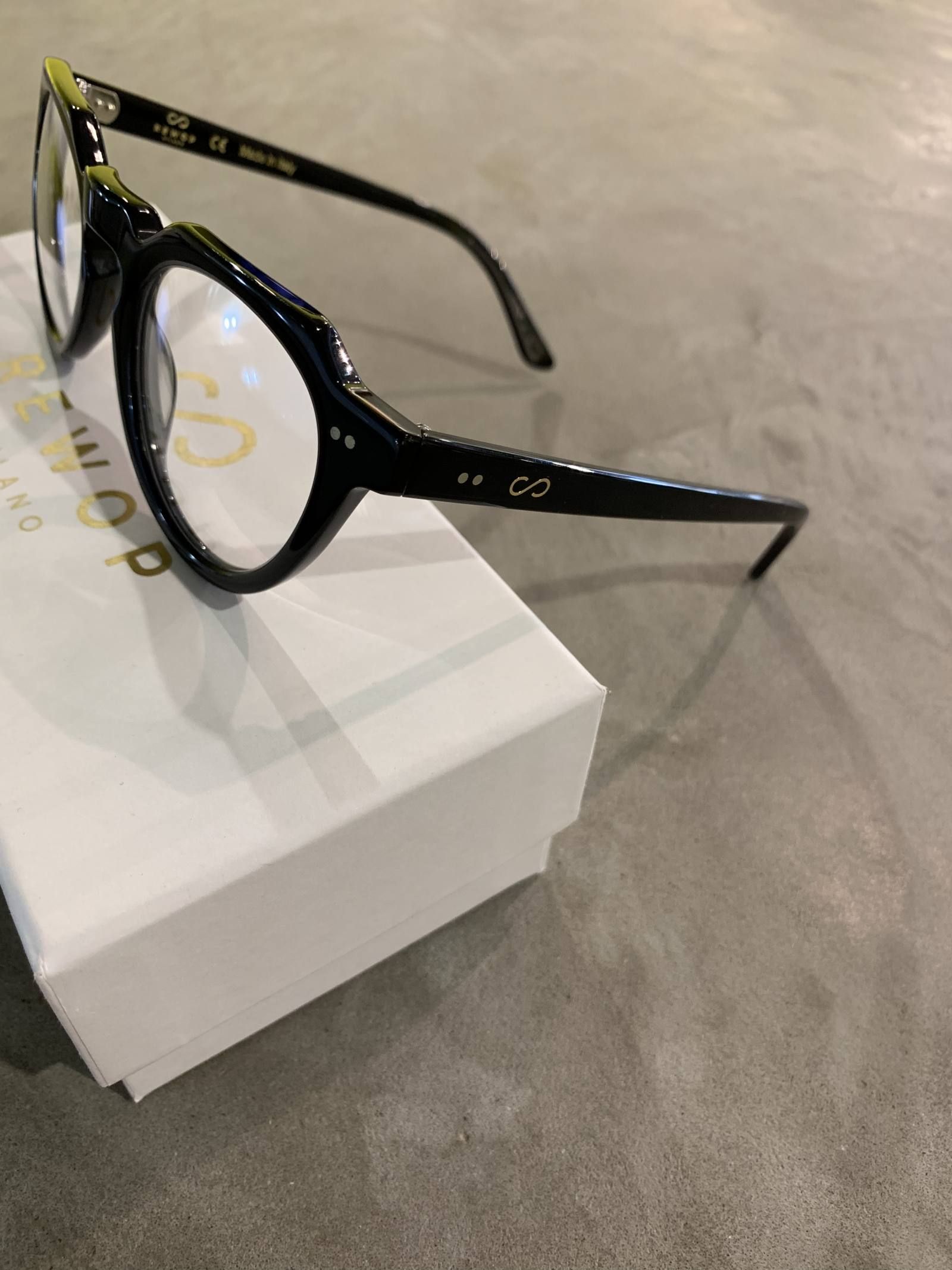 Capri Black/Clear