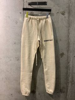 FOG essentials SWEATPANTS(クリーム)