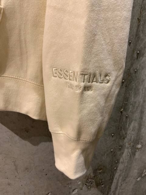 FOG essentials PULLOVER HOODIE/クリーム