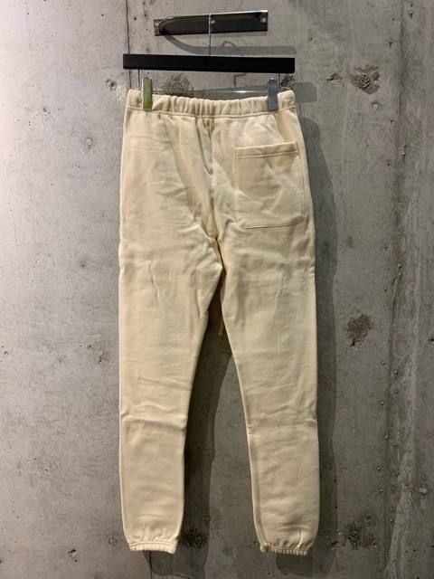 ESSENTIALS-Sweatpants(クリーム)