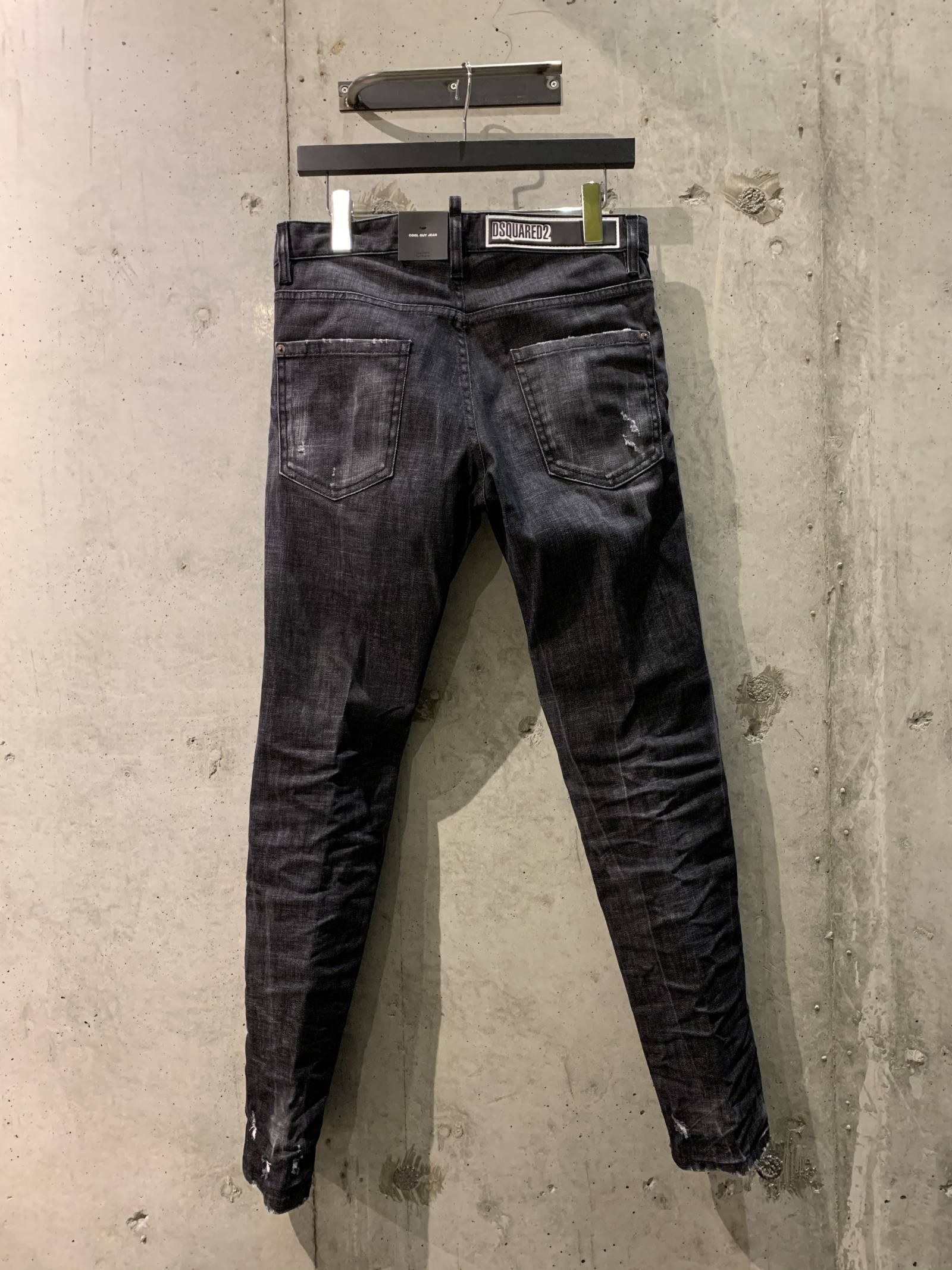 DSQUARED2 - S74LB0698(COOL GUY JEAN) | R and another stories