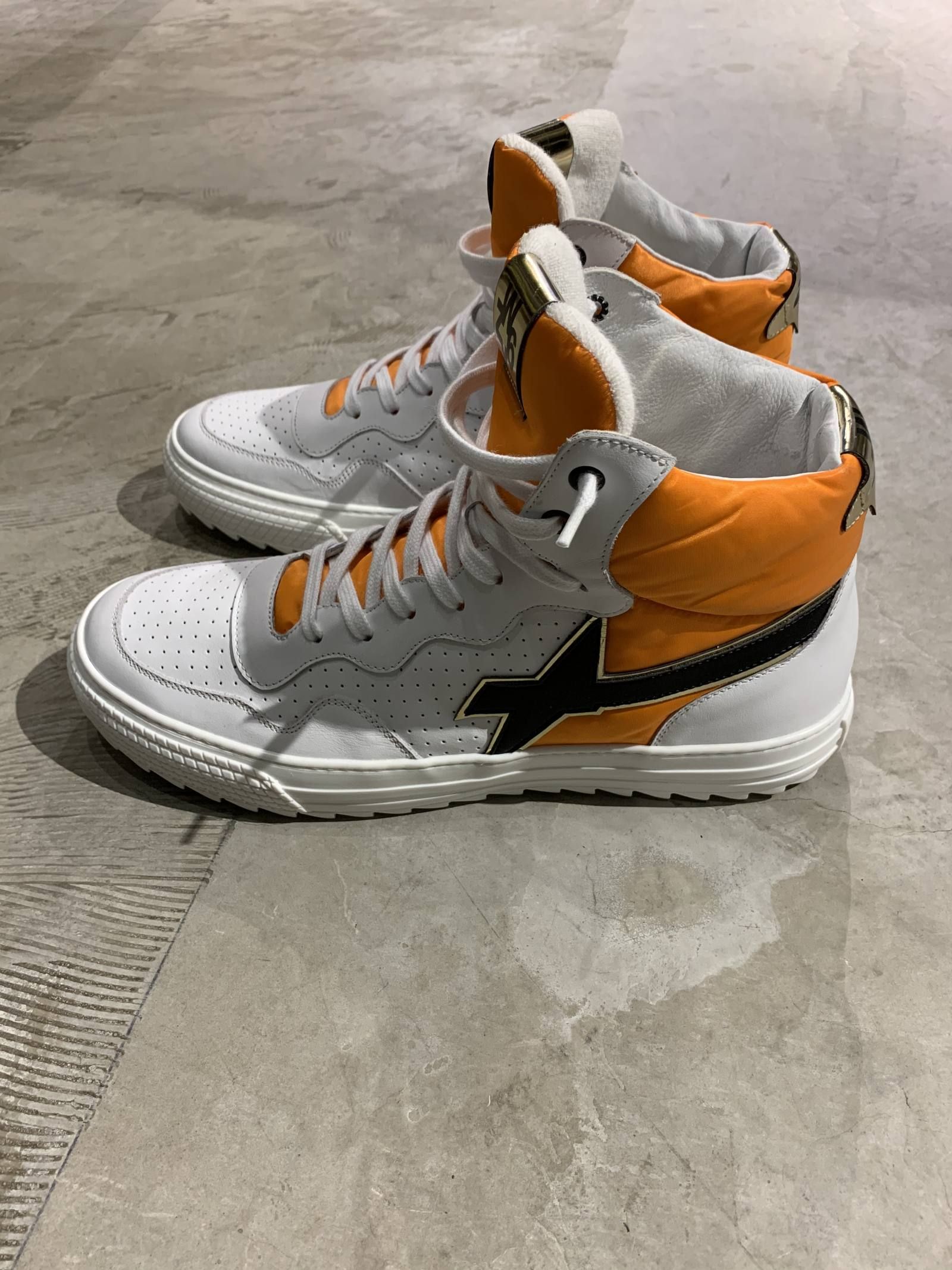 W6YZ-HI(WHITE-ORANGE)