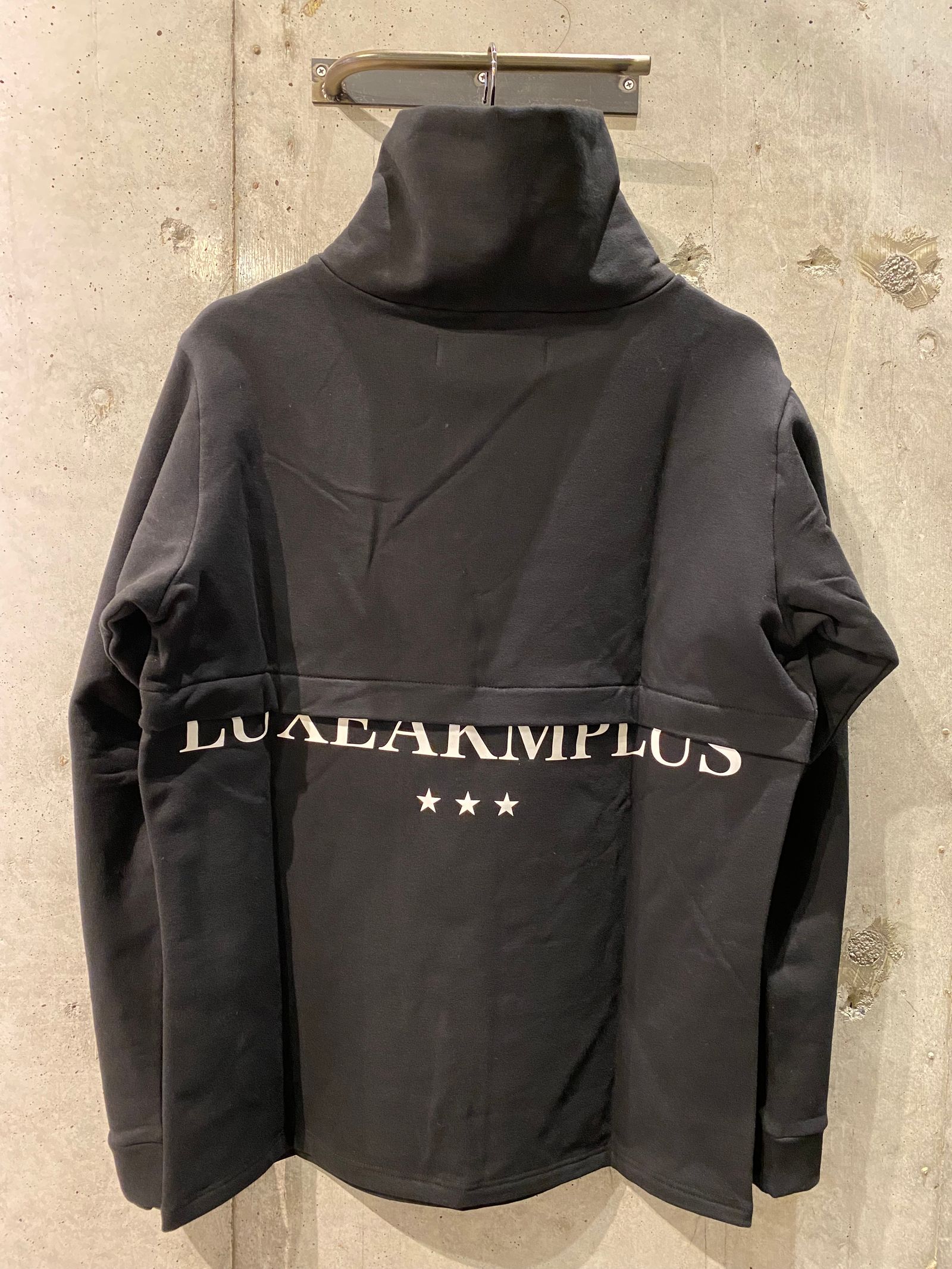 LOGO HIGH NECK pullover