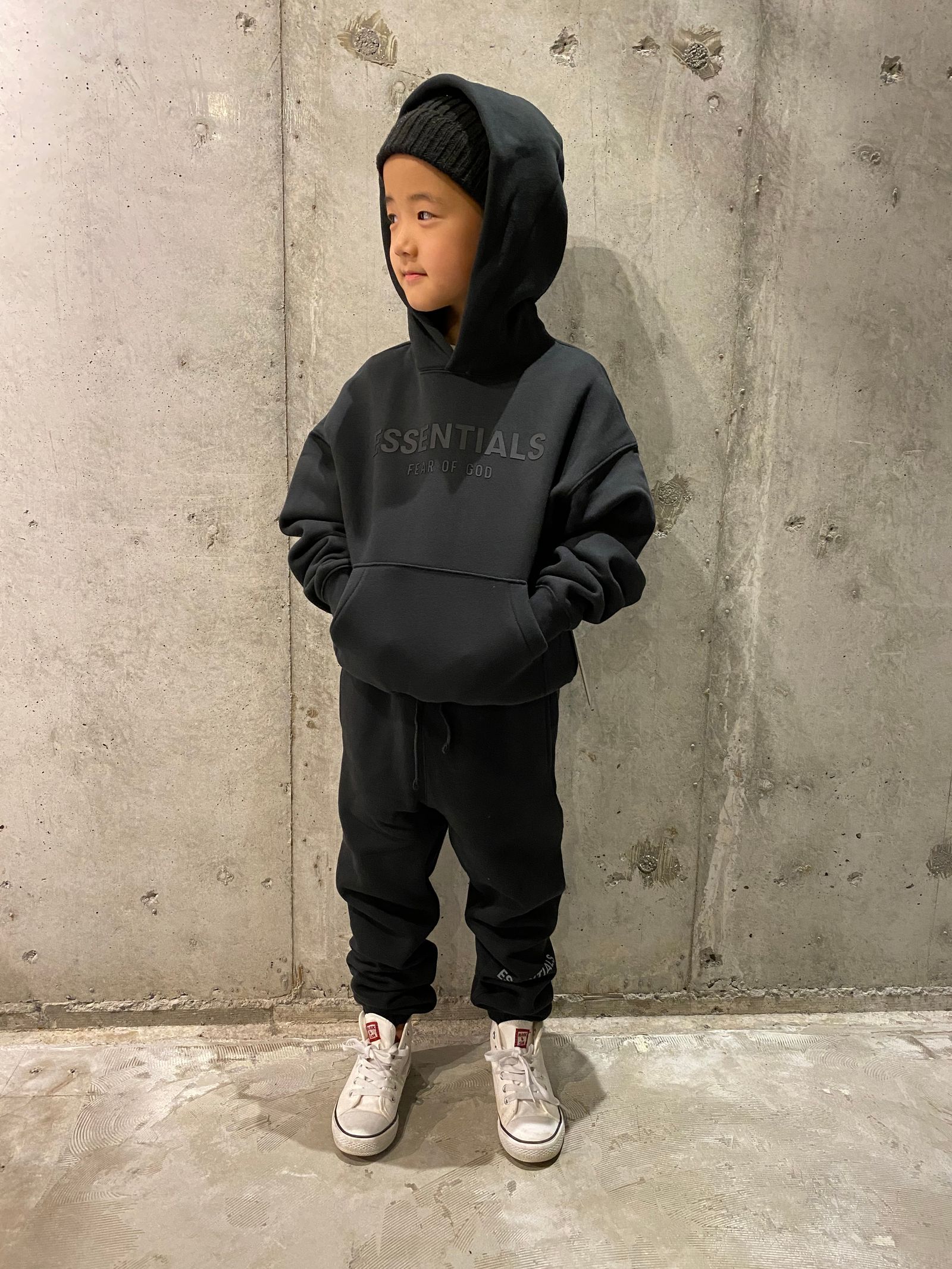 FOG ESSENTIALS PULLOVER HOODIE (KIDS)/BLACK