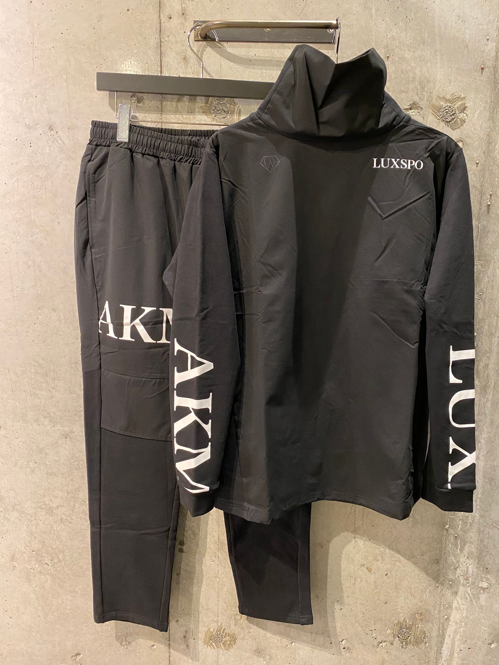 LOGO HIGH NECK pullover