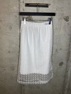レーススカート