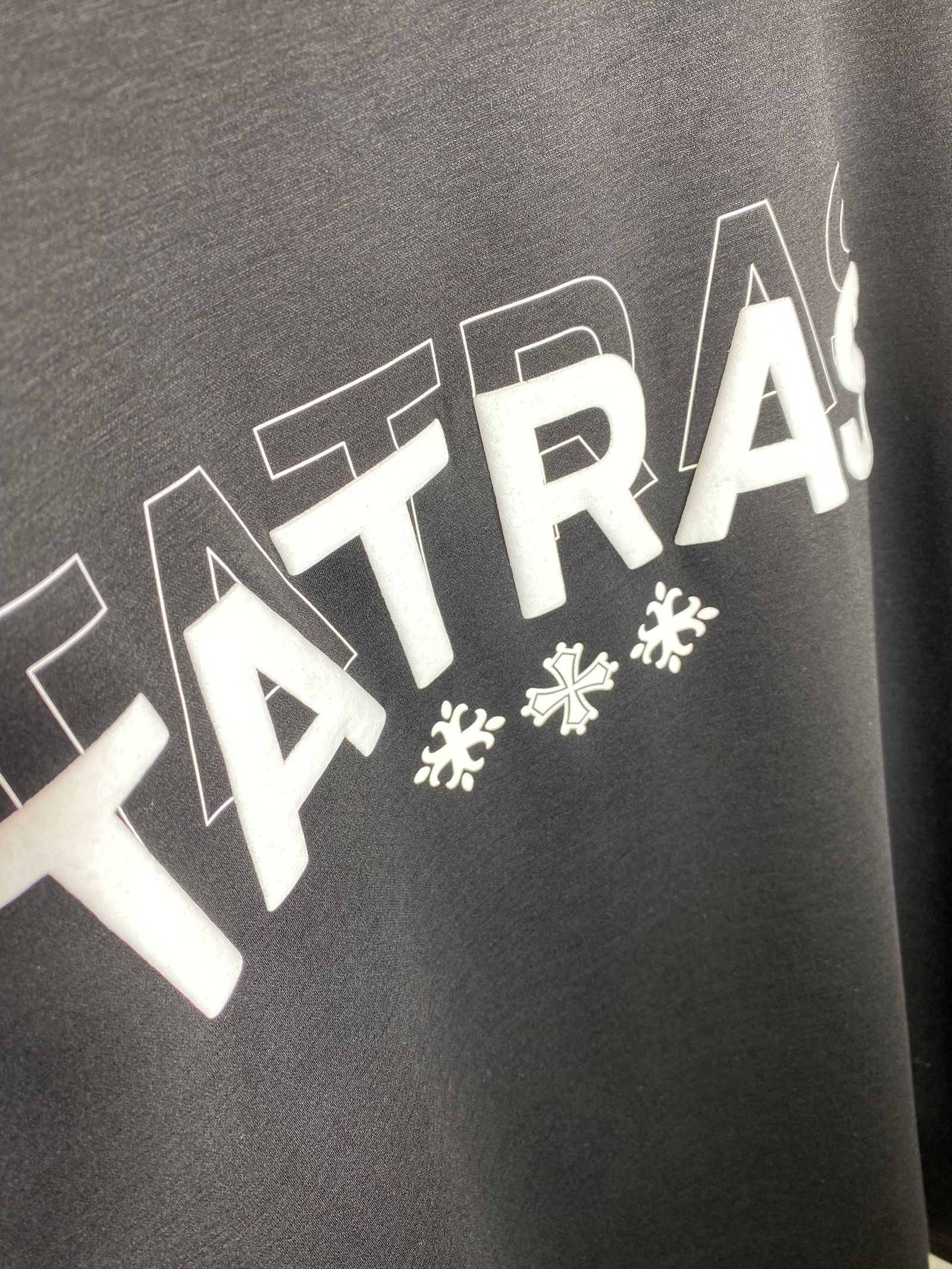 TATRAS TEE/MTAT24S8261-アニチェート/BLACK