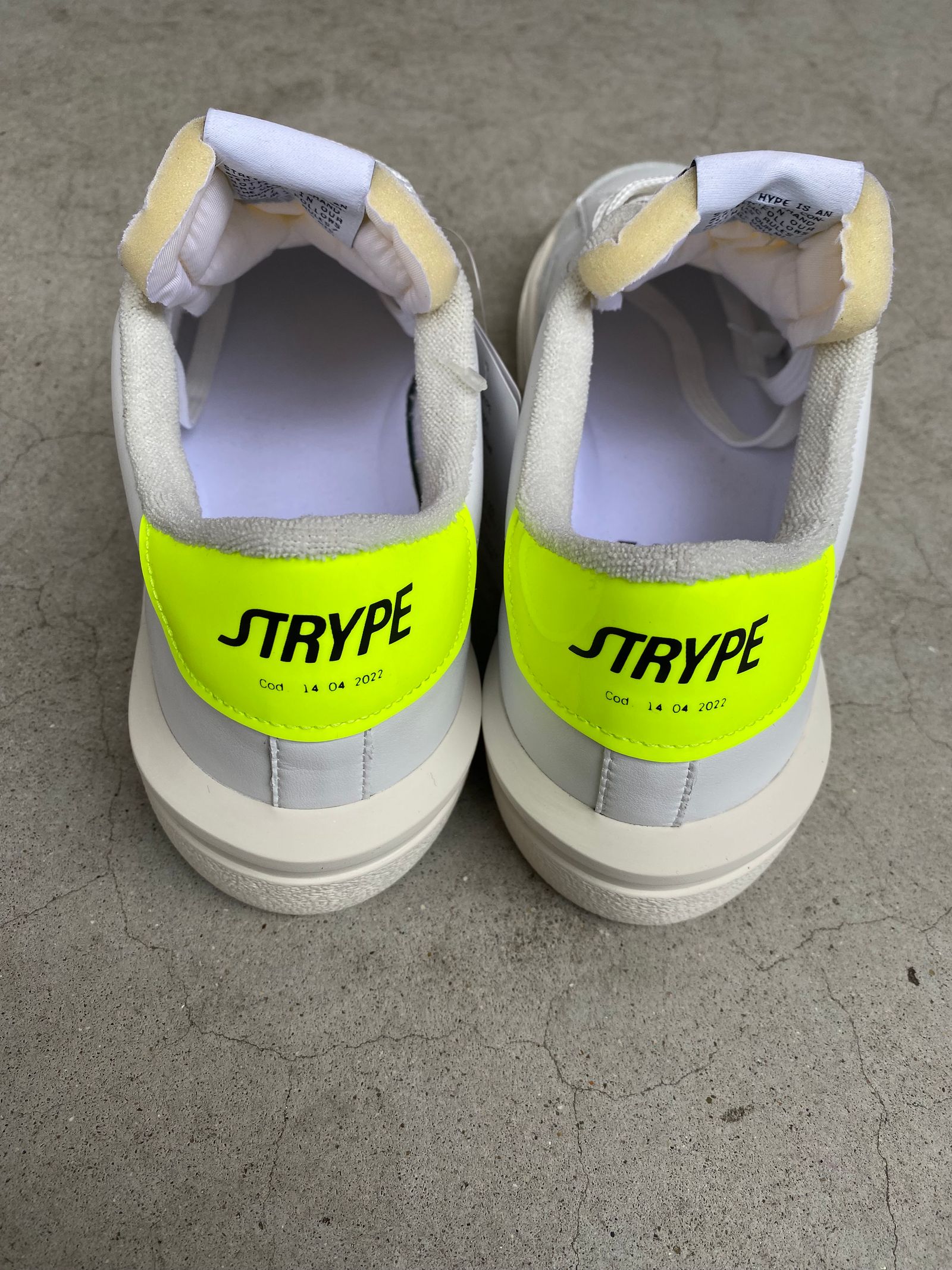 STRYPE/001‐GF