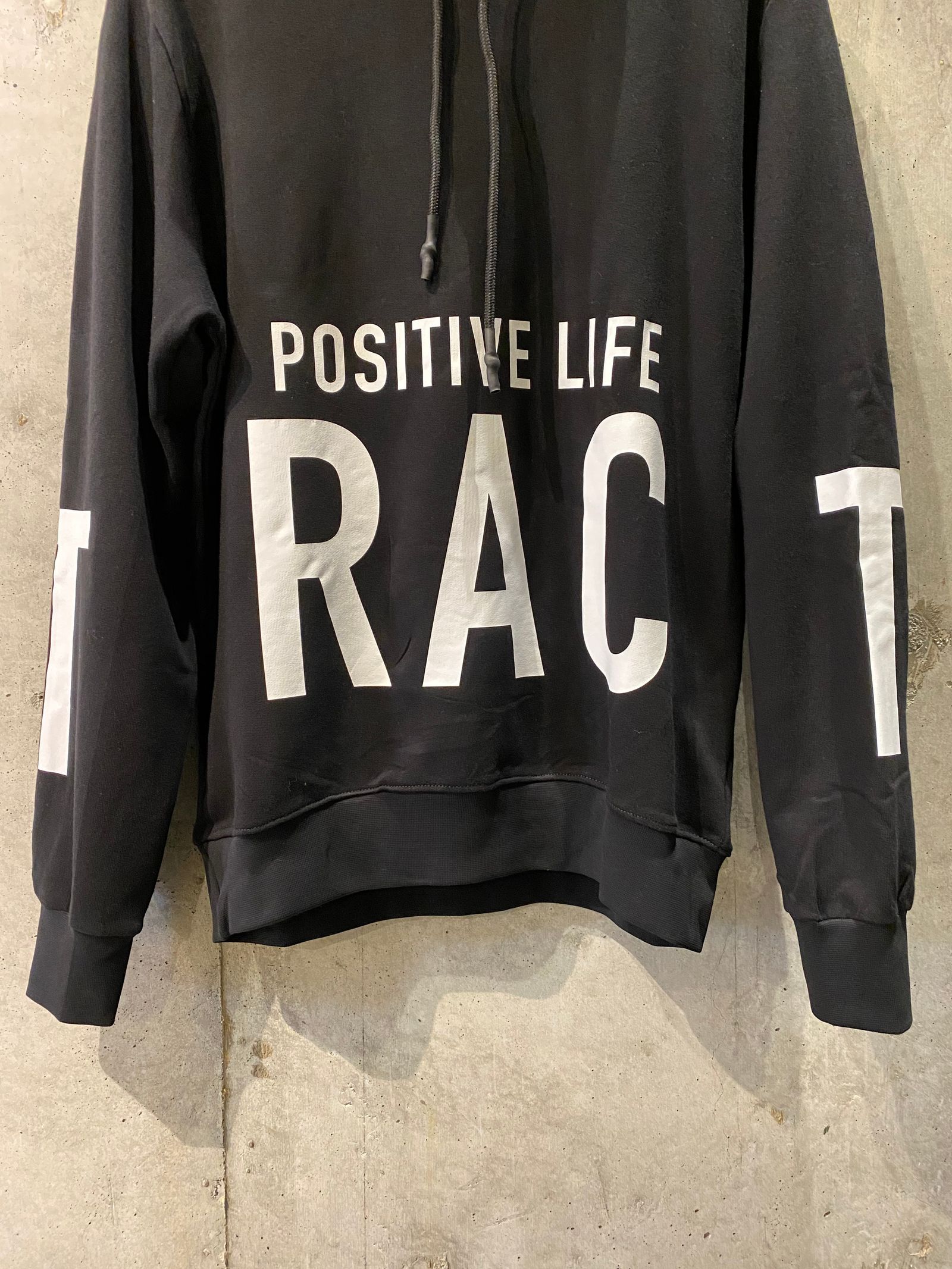 BIG LETTERS hoodie/white