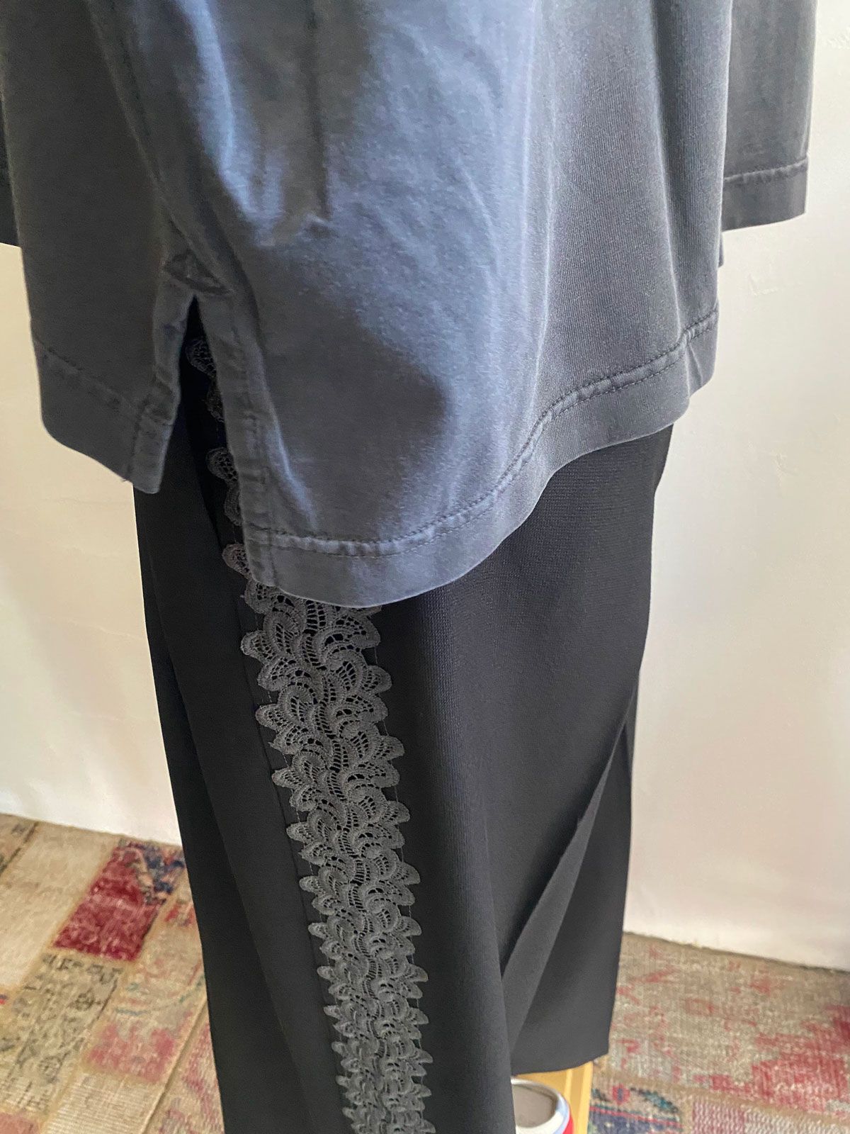 ピグメント製品染め オーバーロゴT チャコール