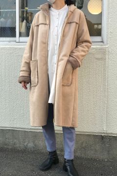 フェイクムートン裏ボアフードコート ベージュ