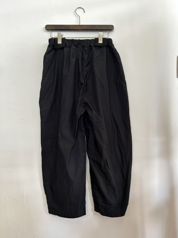 タイプライターエッグパンツ ブラック