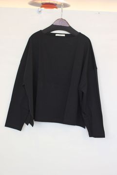 デラヴェジャージーボートネックプルオーバー ブラック