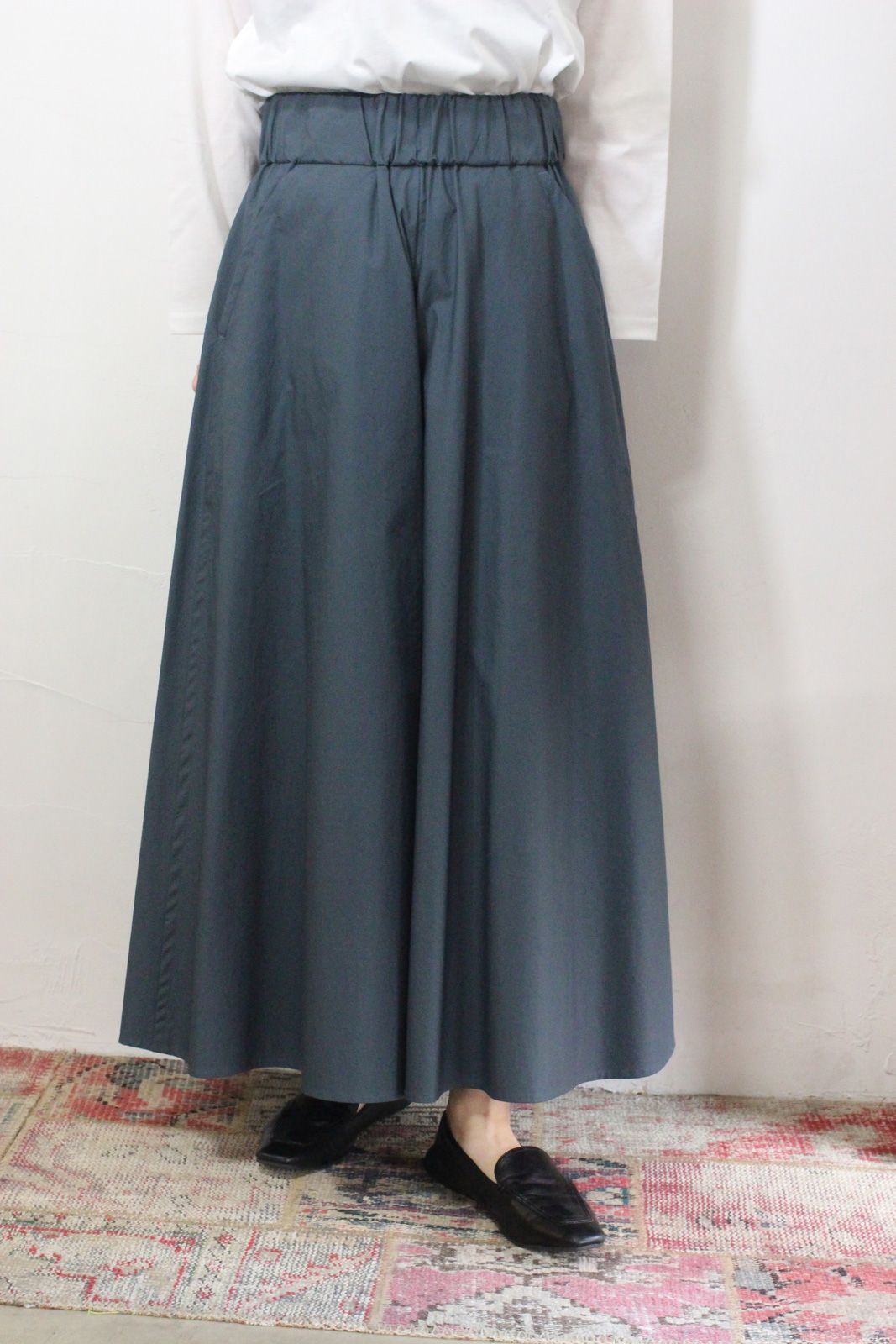 ボリューミースカーチョ ダークブルー