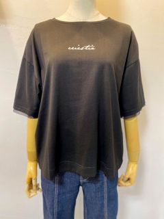 ロゴプリントセミショートTシャツ ブラック