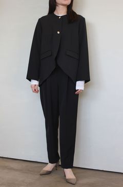 ラウンドヘムジャケット ブラック