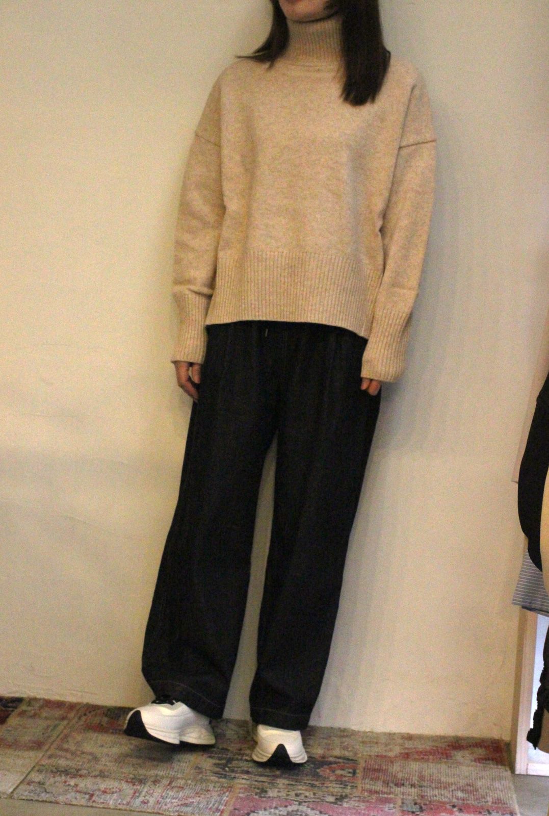 エアーヤーンコットンコモドニットタートル ベージュ